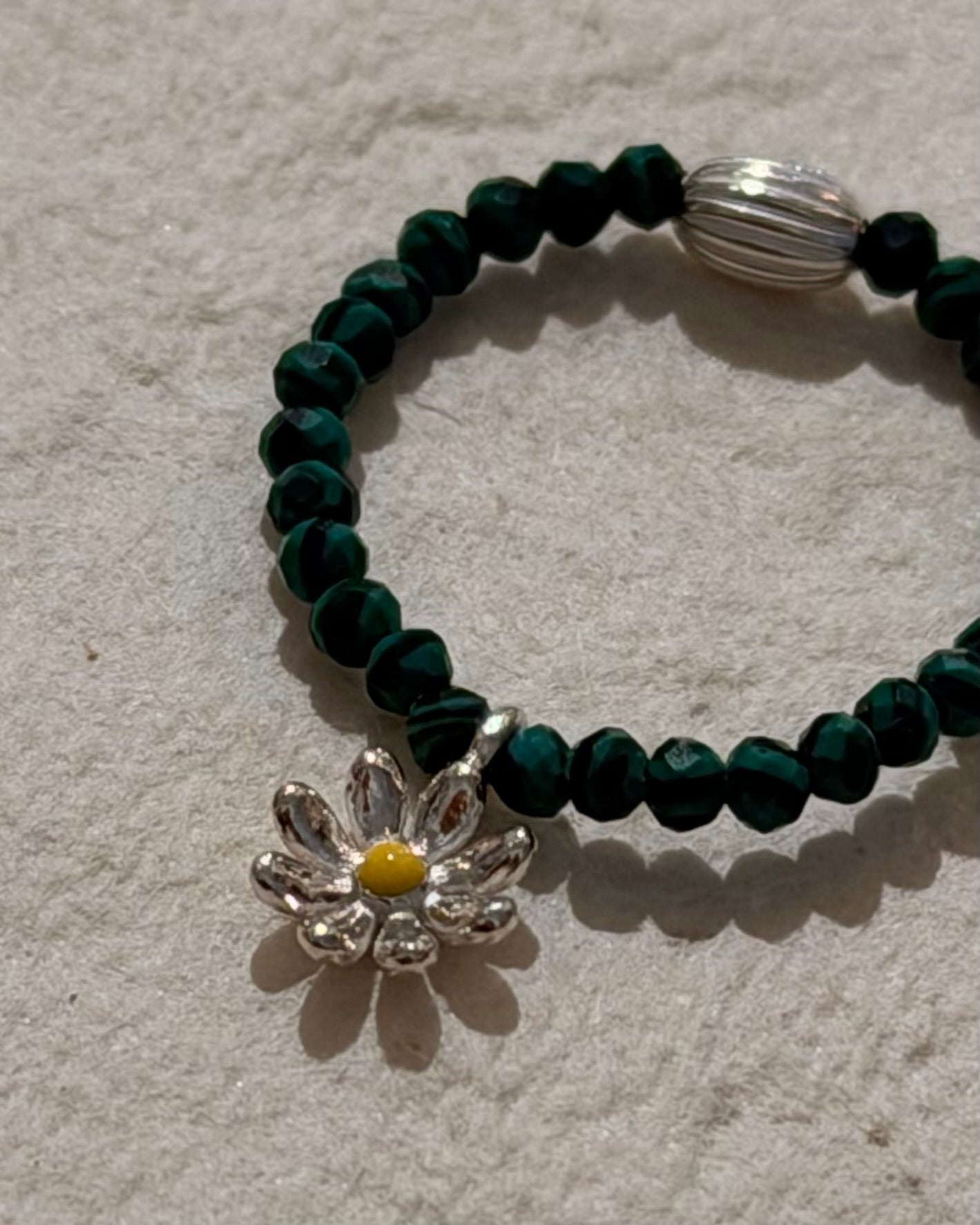 Elastic stone with daisy 925 silver ring