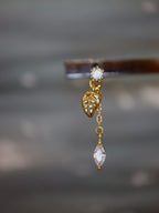 Drop leaf cz surgical steel stud piercing (1pc)