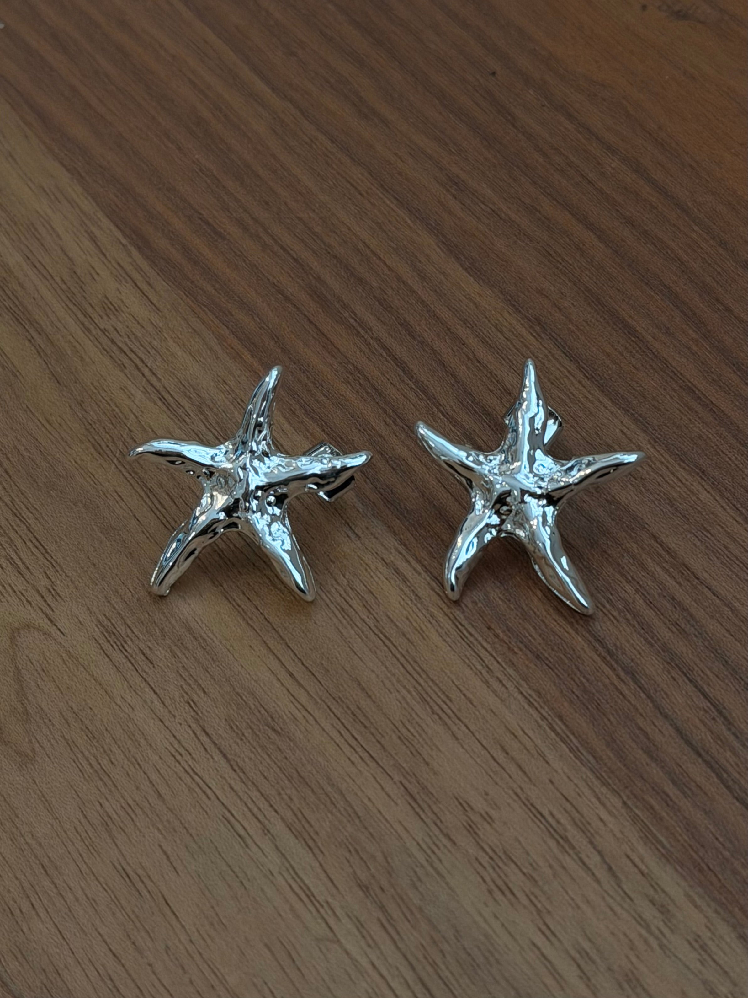 Starfish brass earrings
