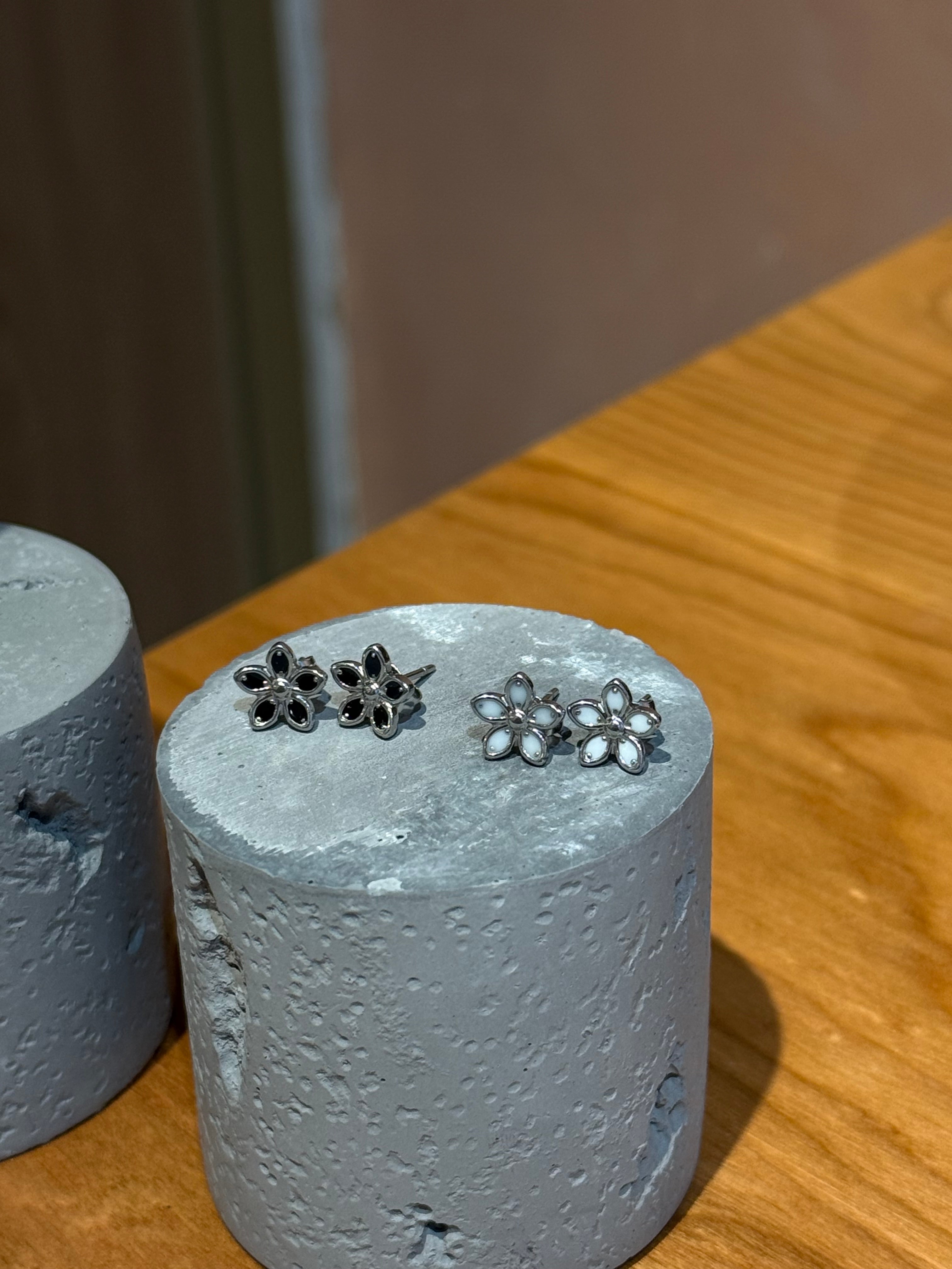 Floral stainless steel earrings