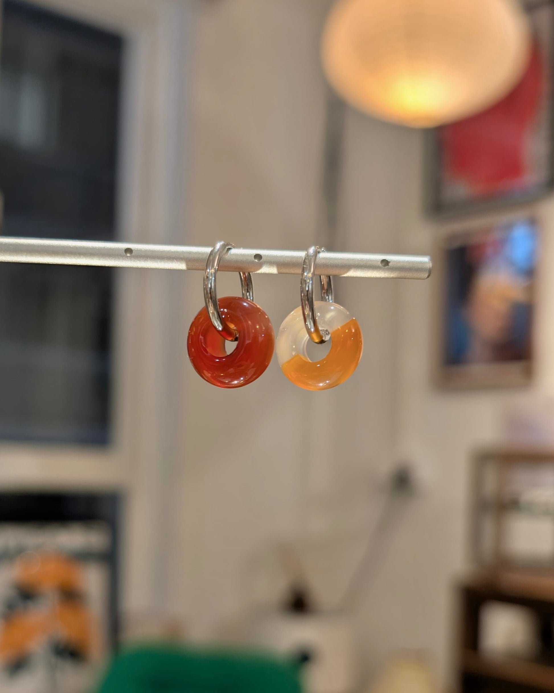 Interlock agate hoop earrings