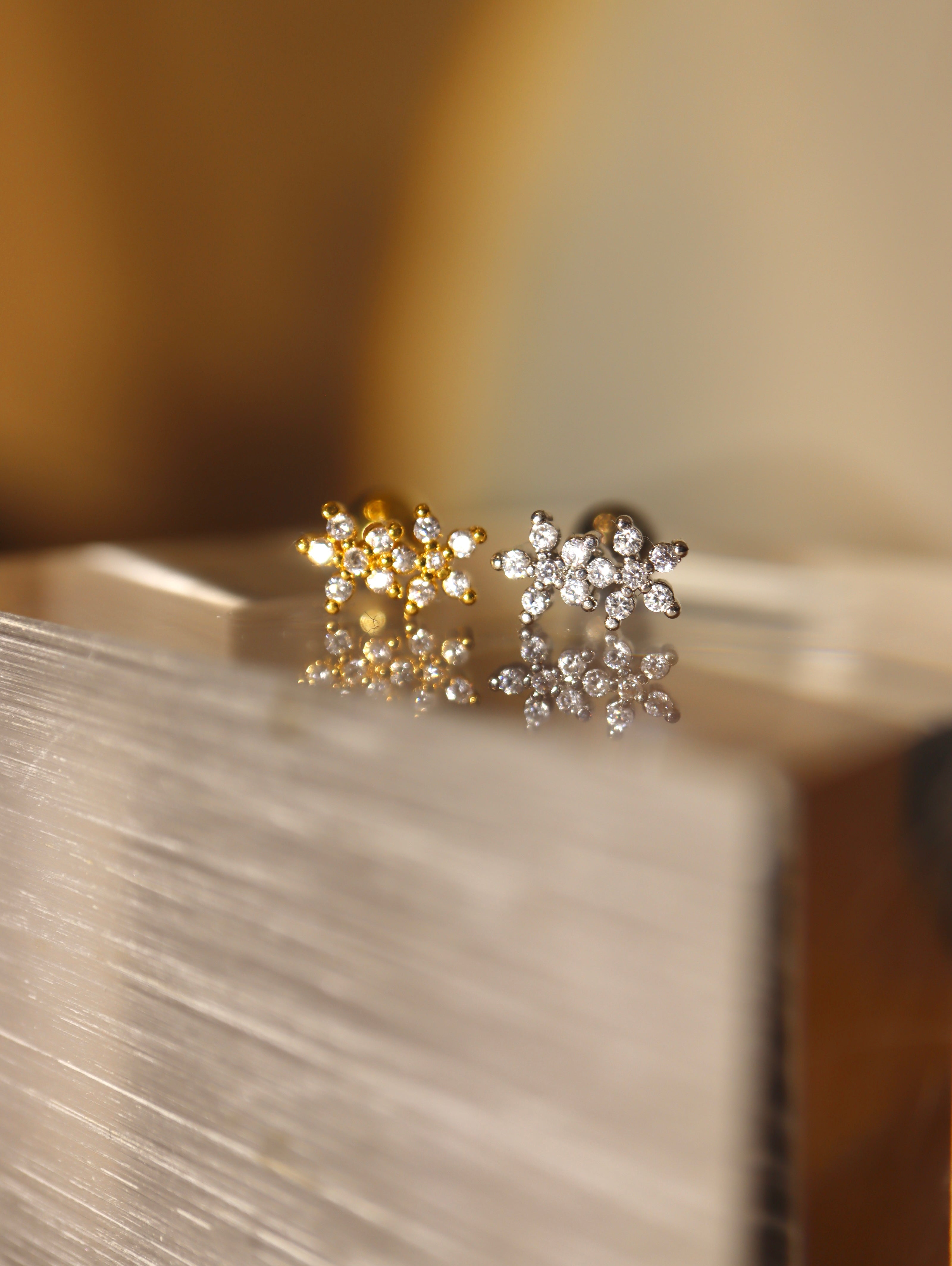 Double bloom stud c surgical steel earring piercing (1pc)