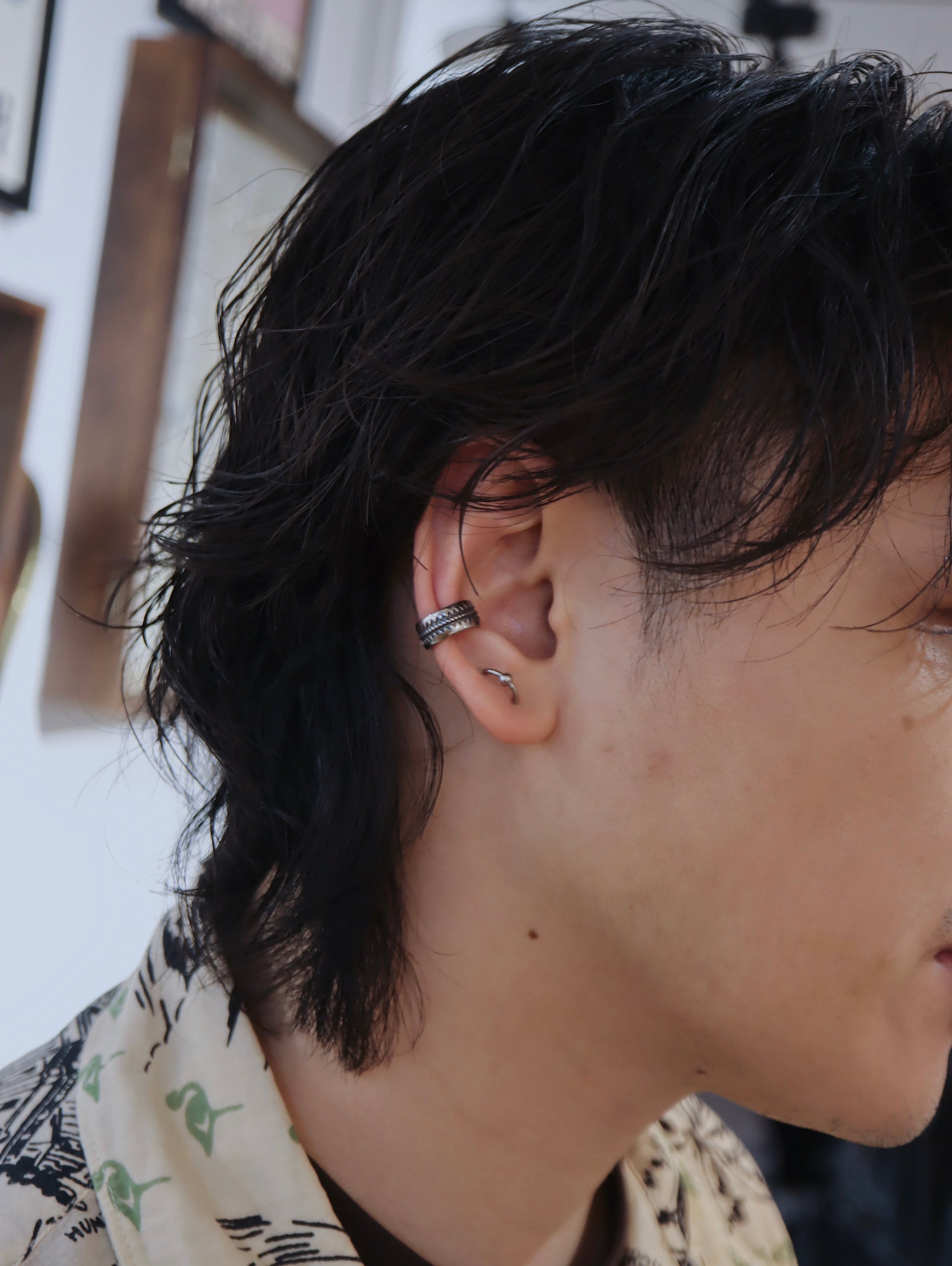 Sawtooth unisex surgical steel Earcuff