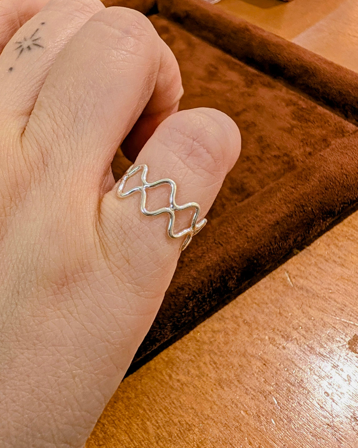Fluid Wave 925 silver Band Pinky Ring