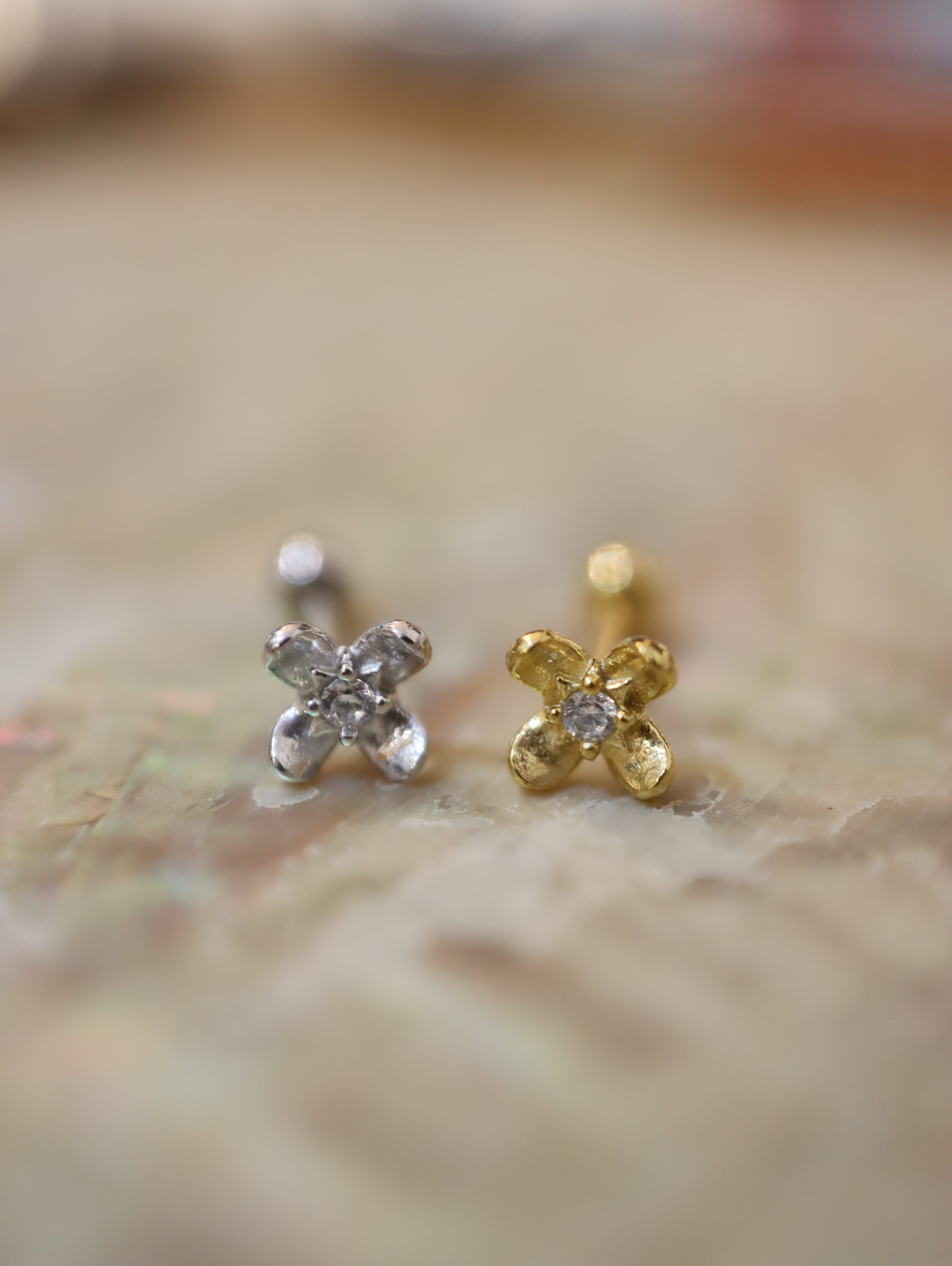 4petal flower cz stud 925 piercing