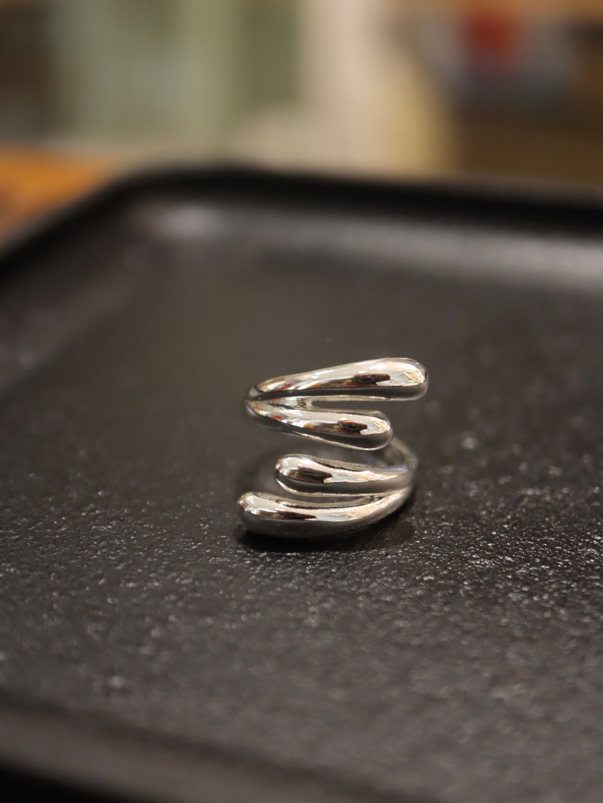Wrap around ring