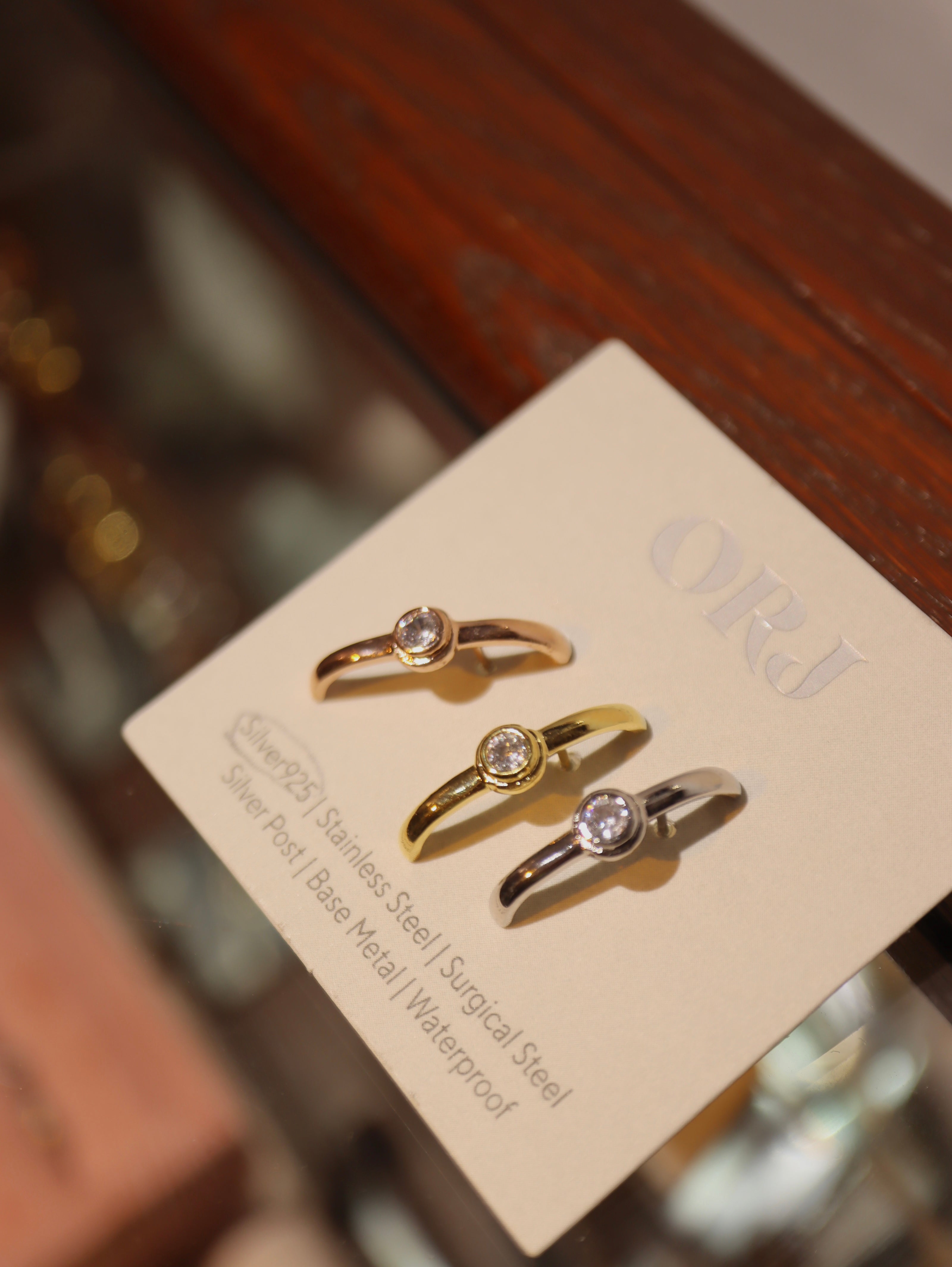 Wrap single cz earring (1pc)