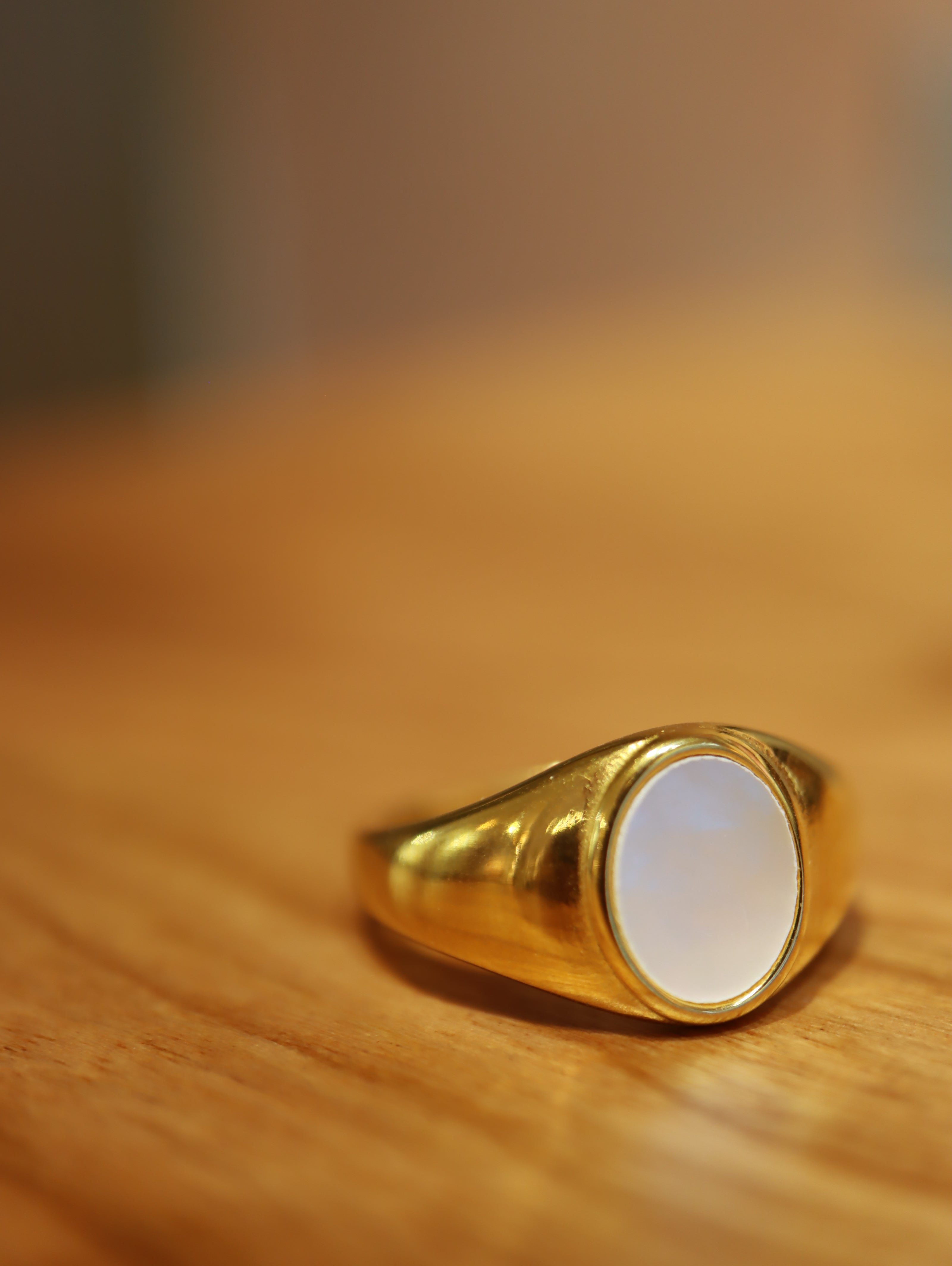 Oval shell stainless steel ring
