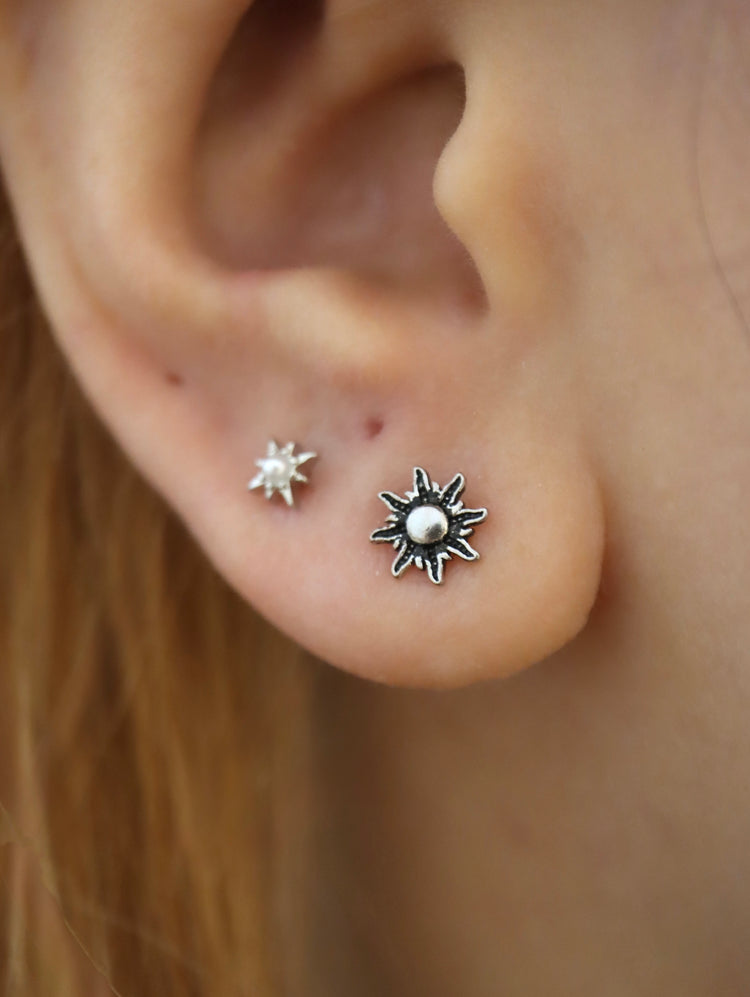 Sun ☀️ stud surgical steel piercing (1pc)