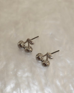 Cherry 🍒 earrings