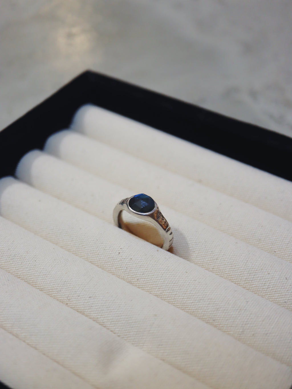 Labradorite gemstone handcraft 925 silver ring