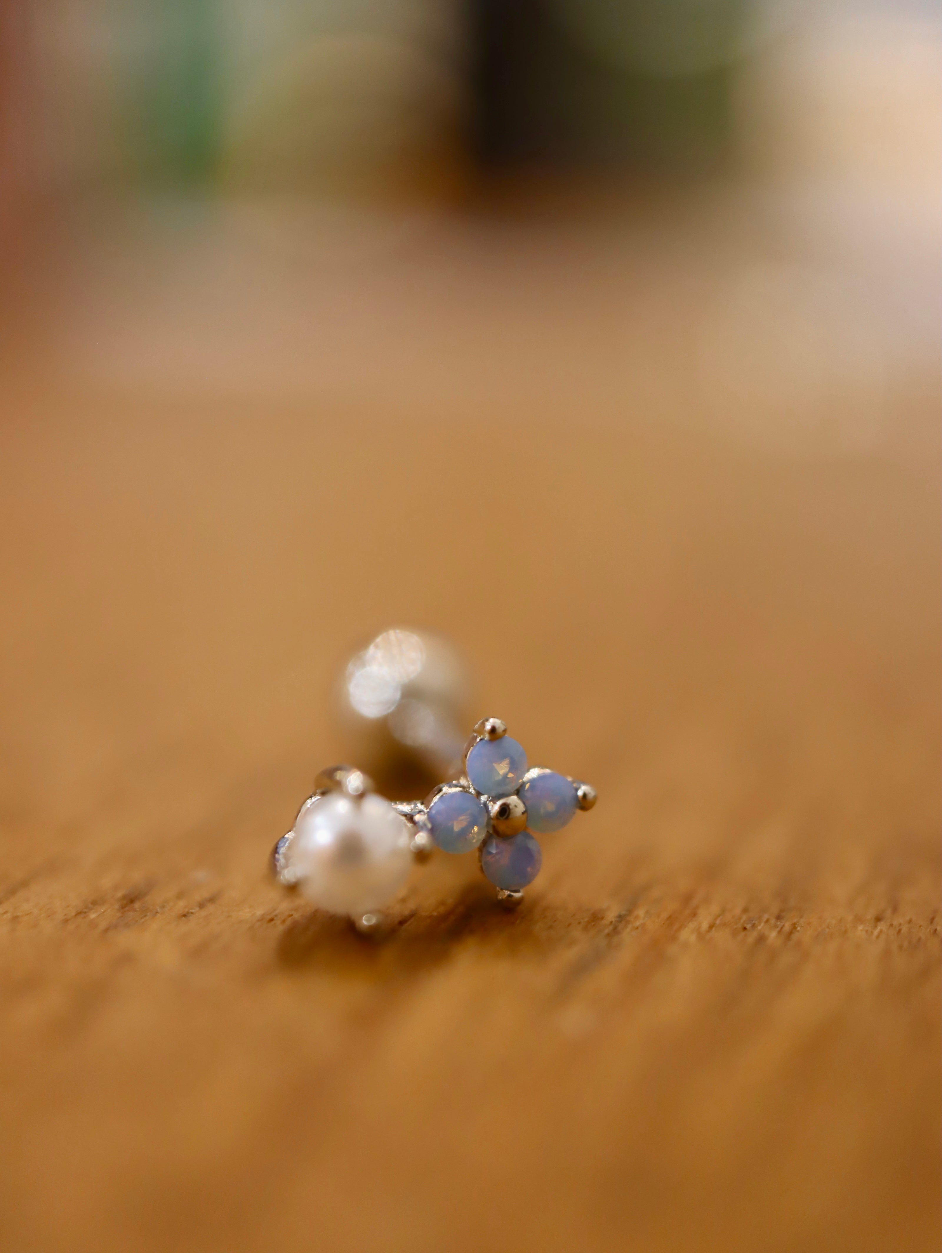 Frosted Petal & Pearl Stud Piercing Earrings