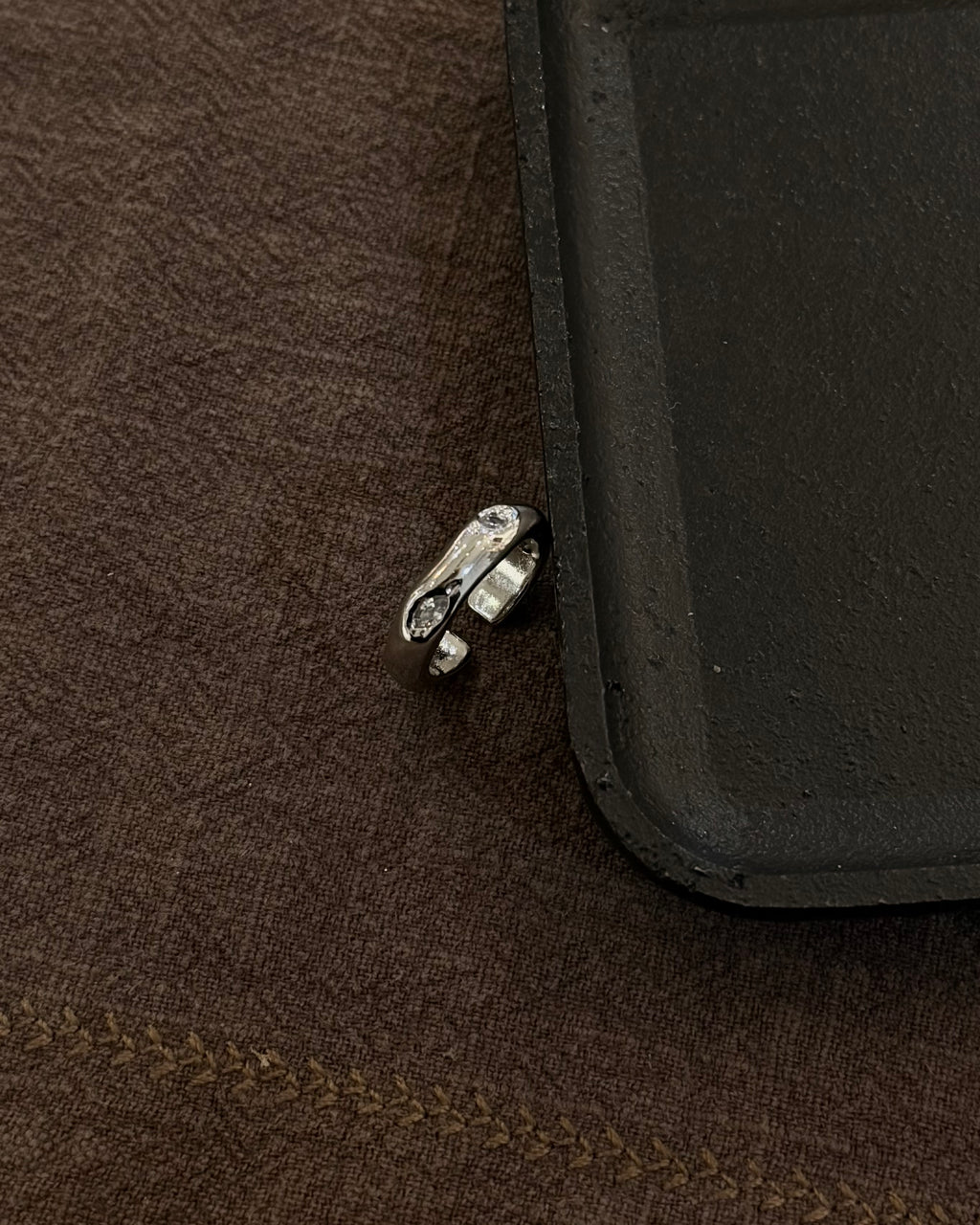 Crack Cubic Bold Open Ring