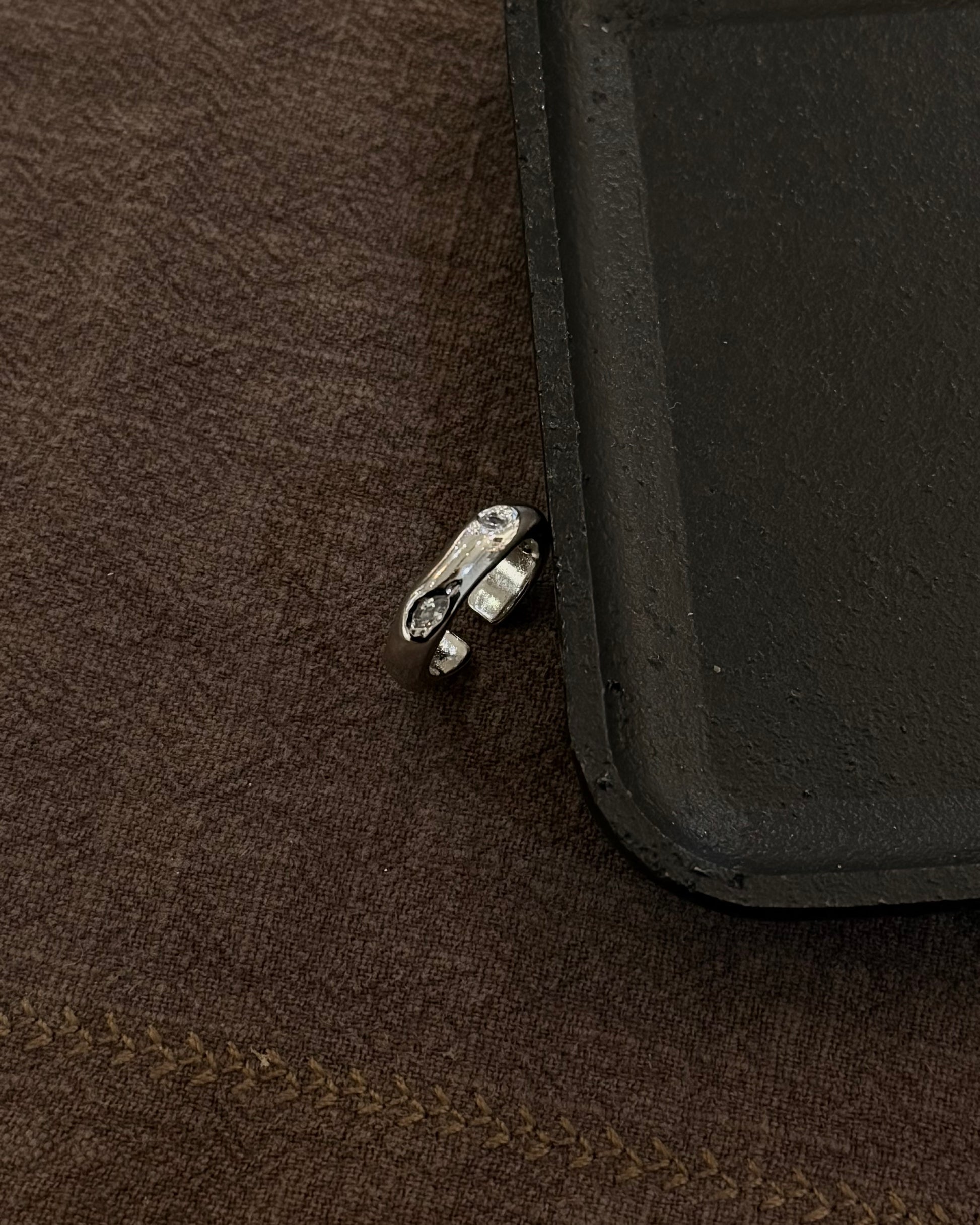 Crack Cubic Bold Open Ring