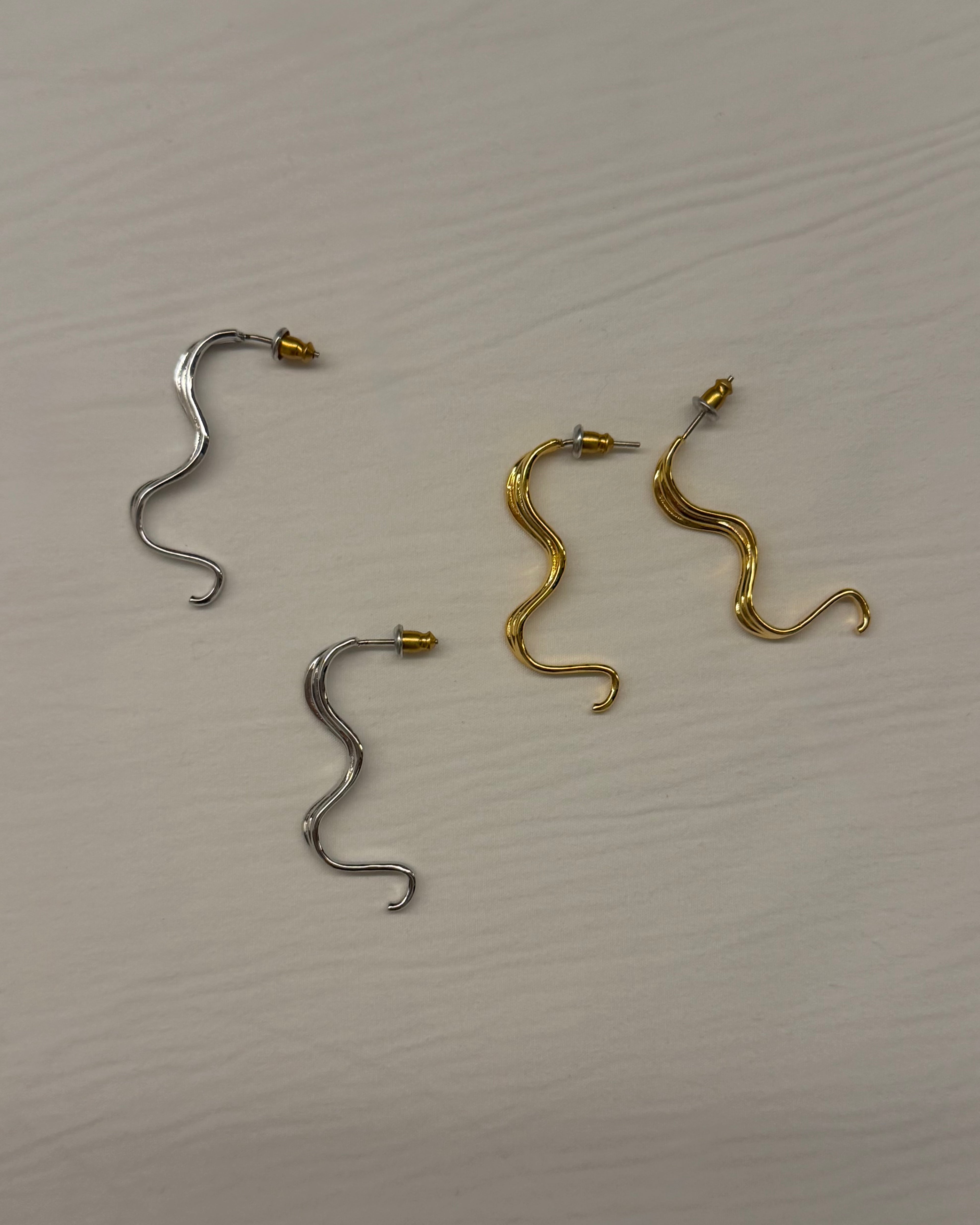 Wave drop earrings