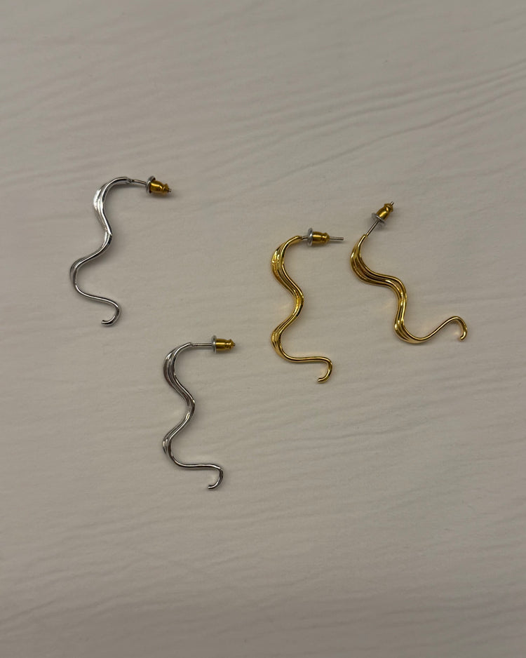 Wave drop earrings