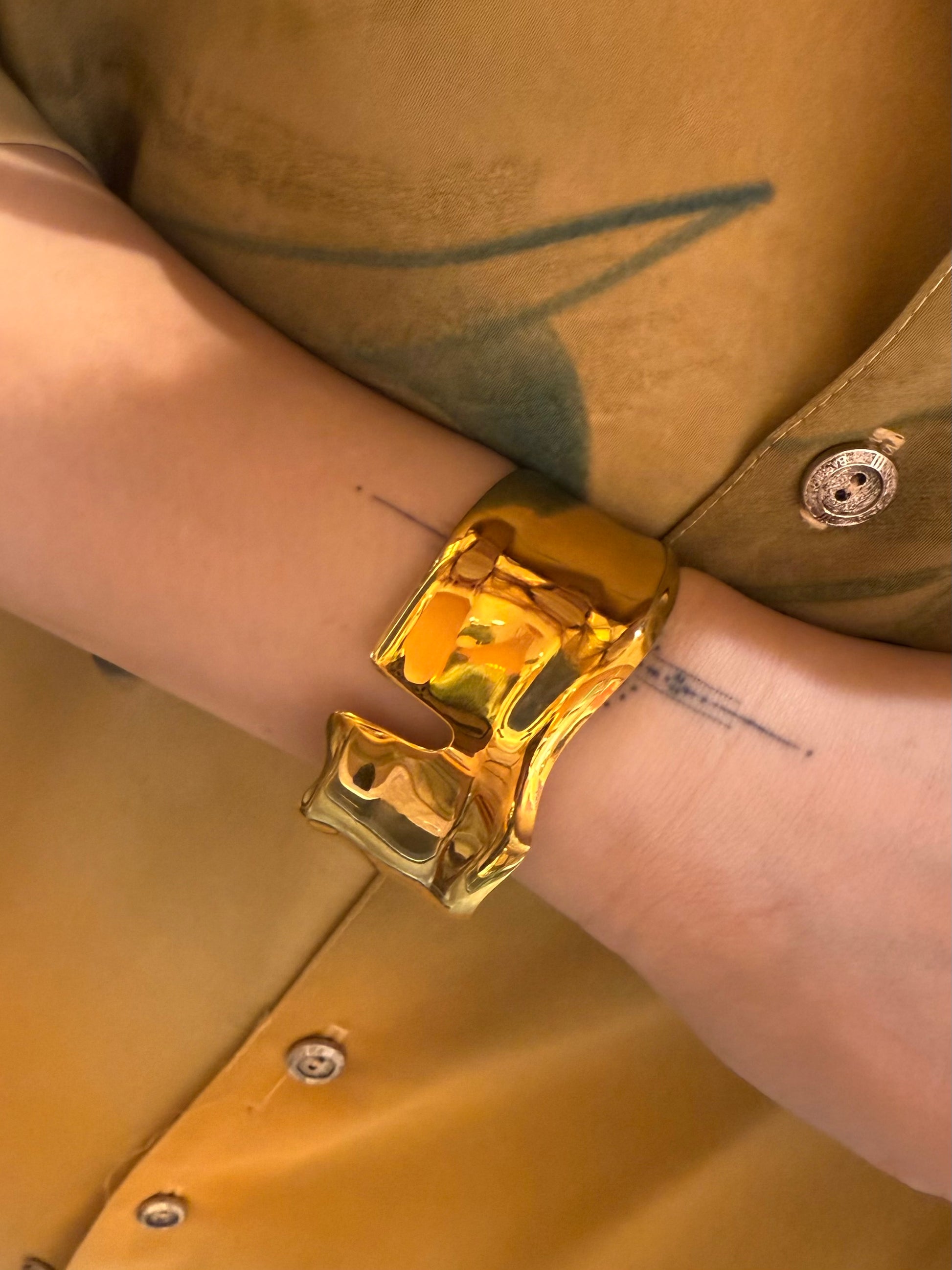 Stainless steel bangle