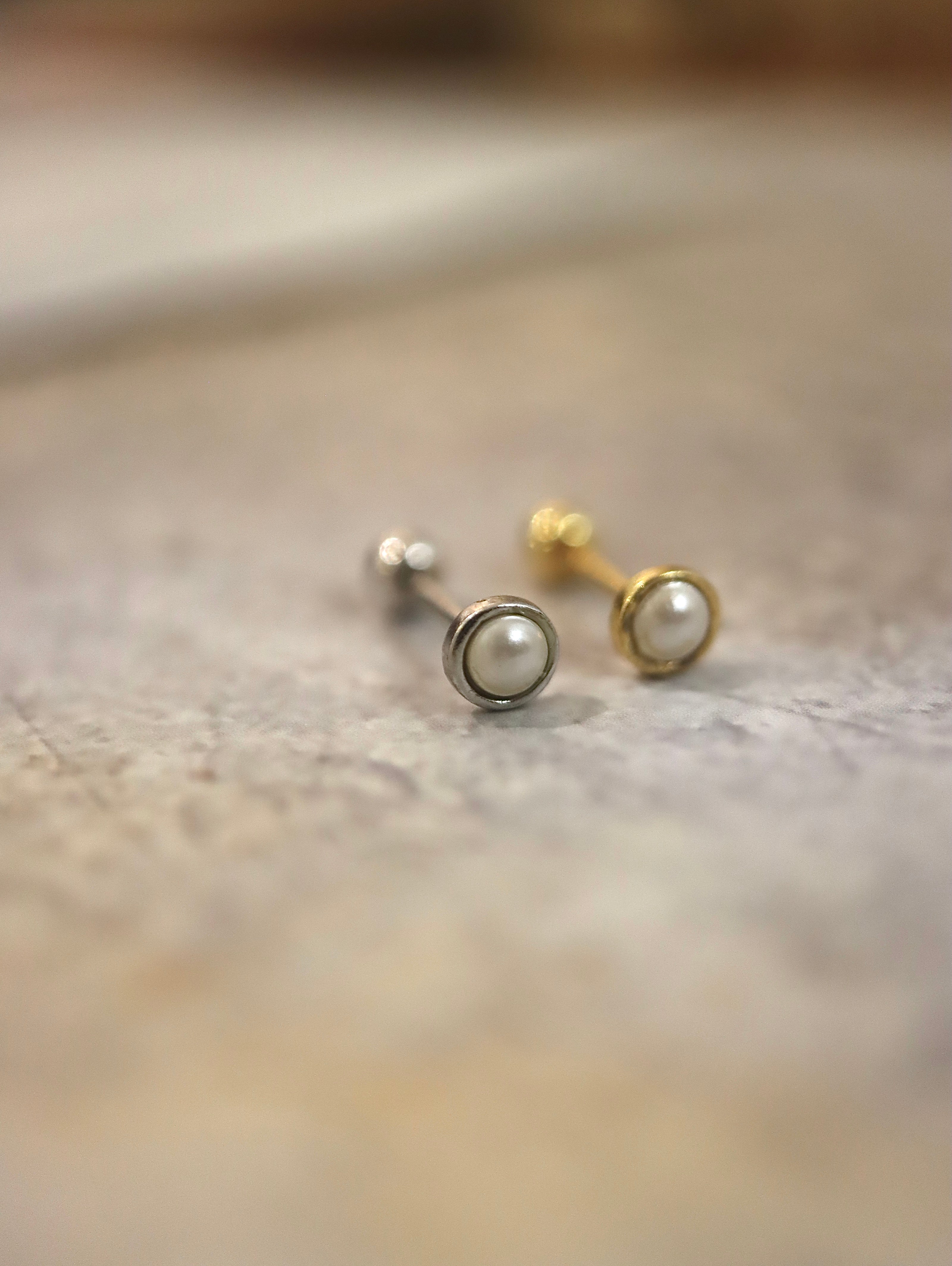 Round pearl stud 925 silver piercing earring (1pc)