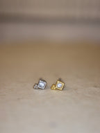 Cz stud surgical steel piercing earring (1pc)