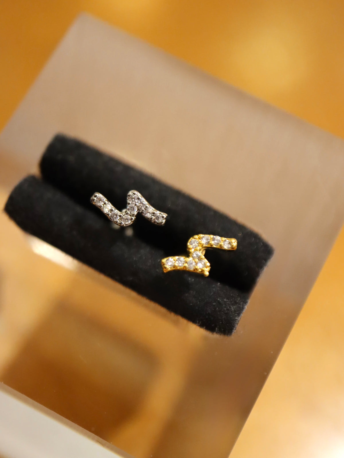 Pave Curved Wave Stud Surgical Steel Earring (1pc)