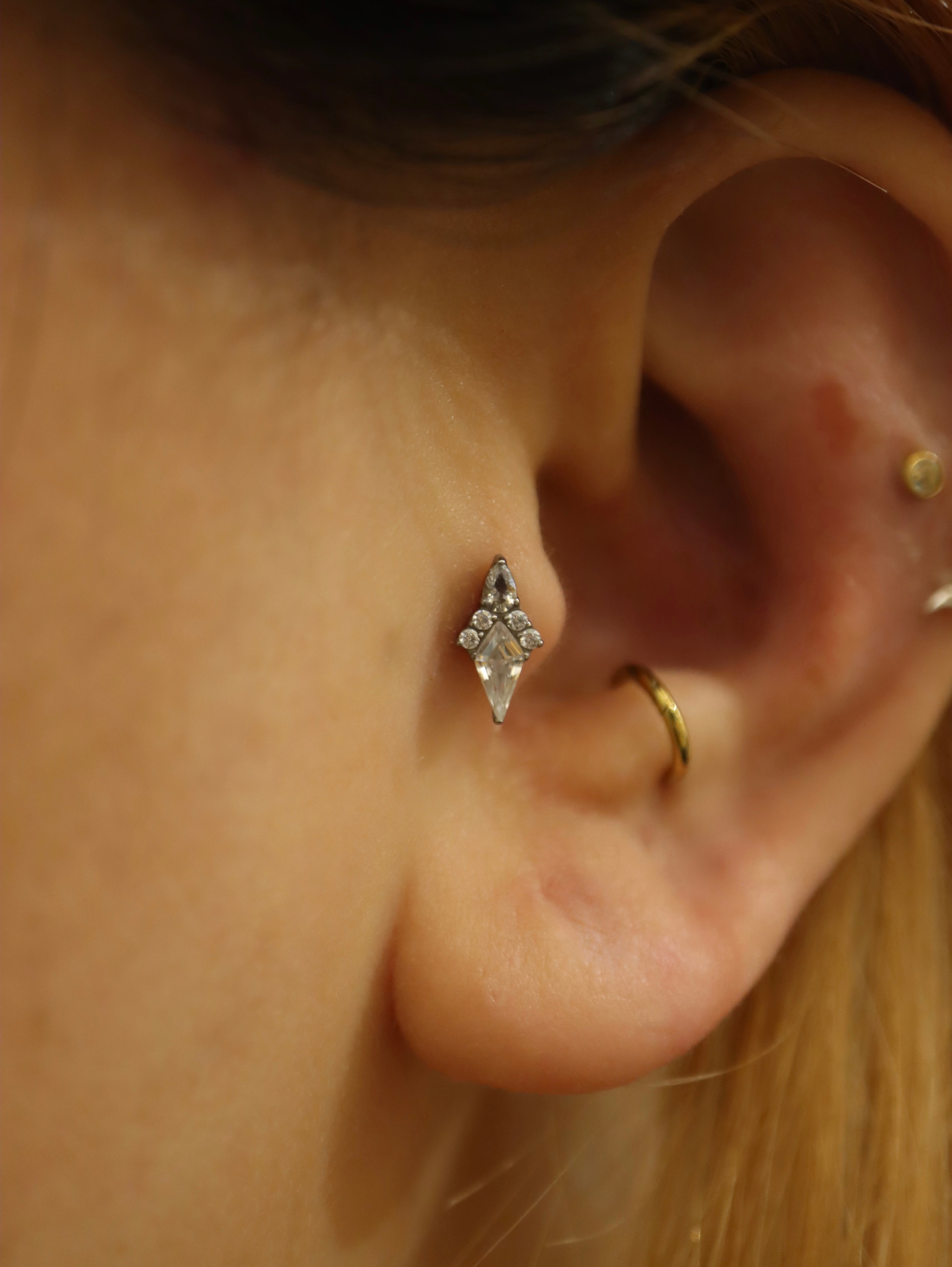 Titanium G23 rhombus flat back stud earring (1pc)