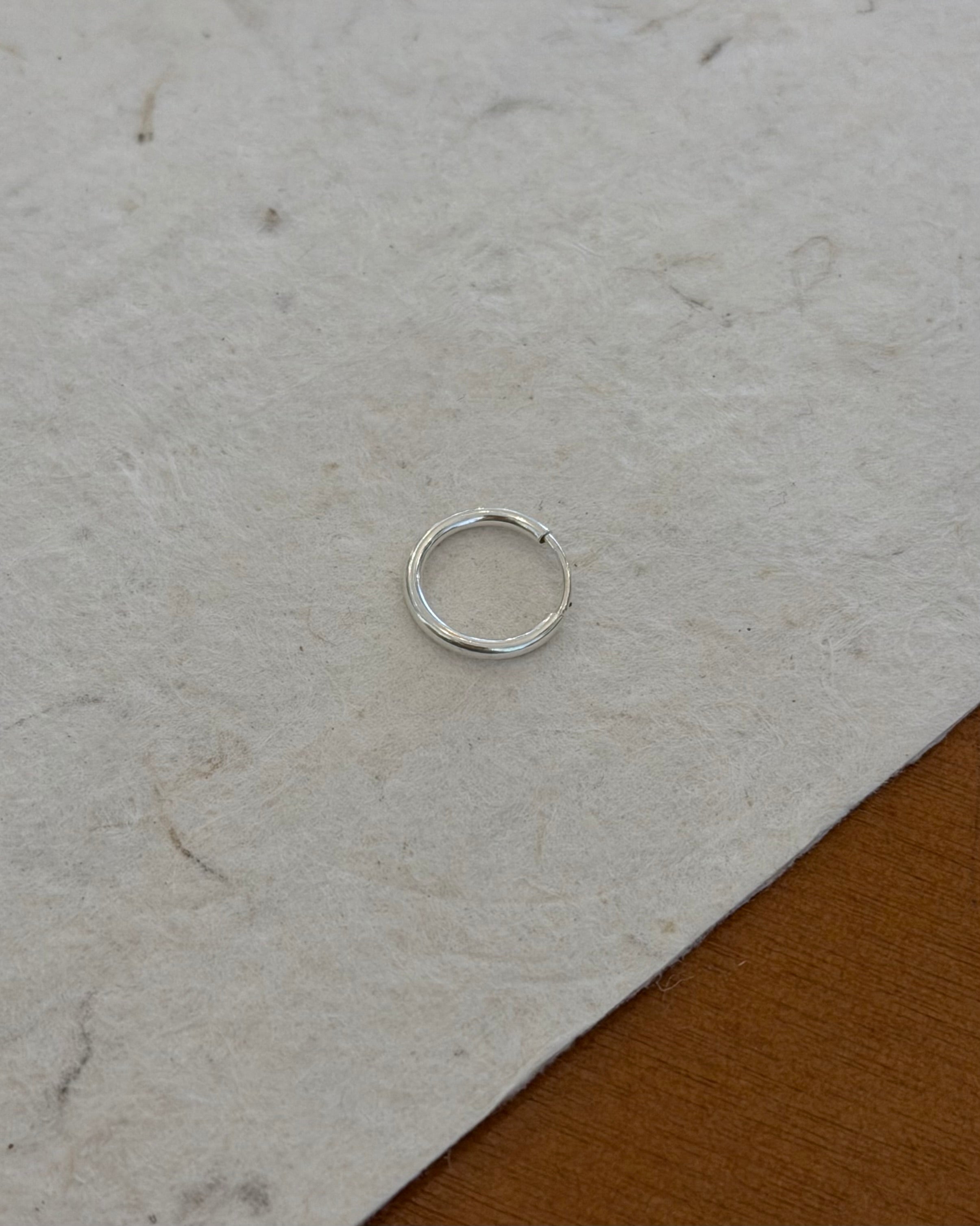 Twist lock hoop 925 earring