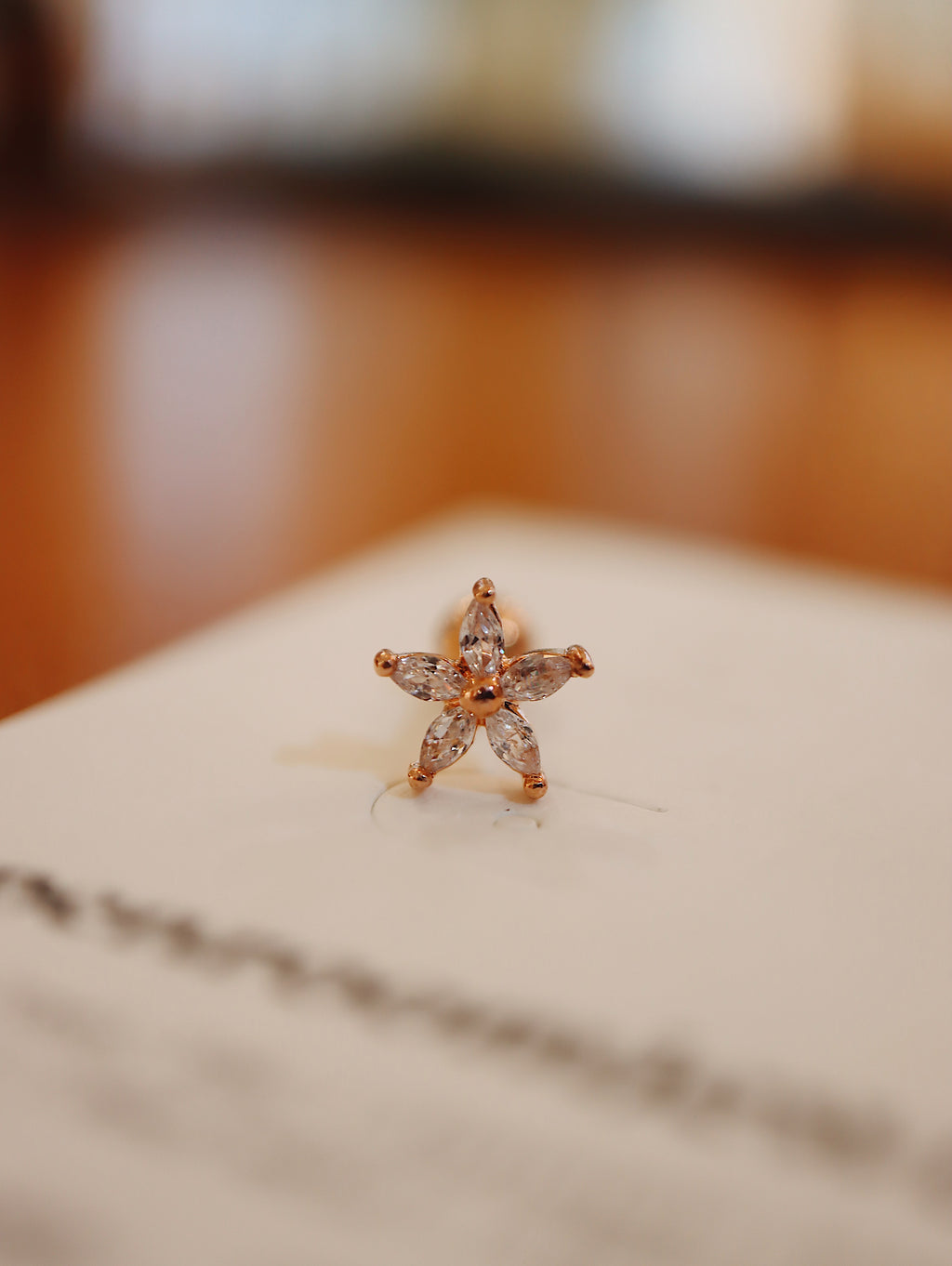 Flower cz surgical steel earring