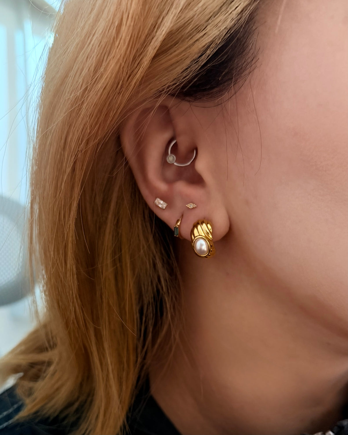 Pearl vintage style brass earrings
