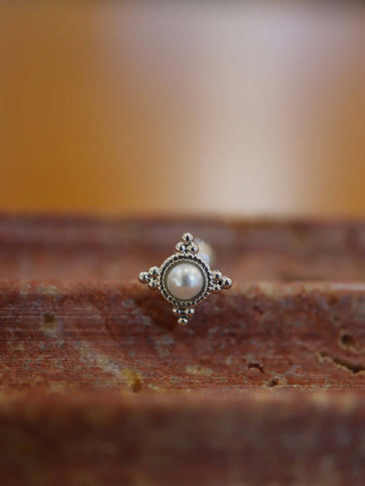 Ornate Beaded Pearl Surgical Steel Piercing Stud (1pc)