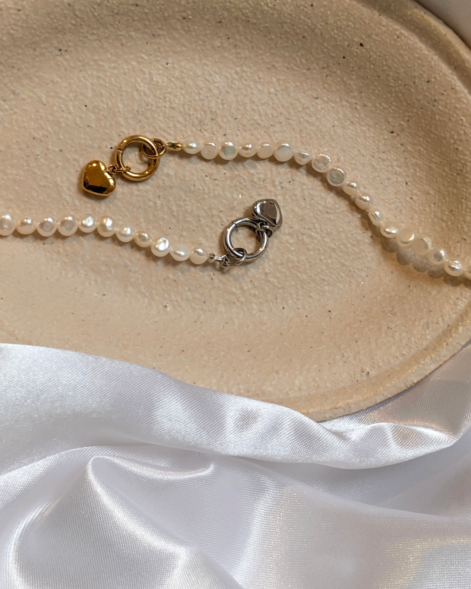Fresh water pearl front lock heart bracelet