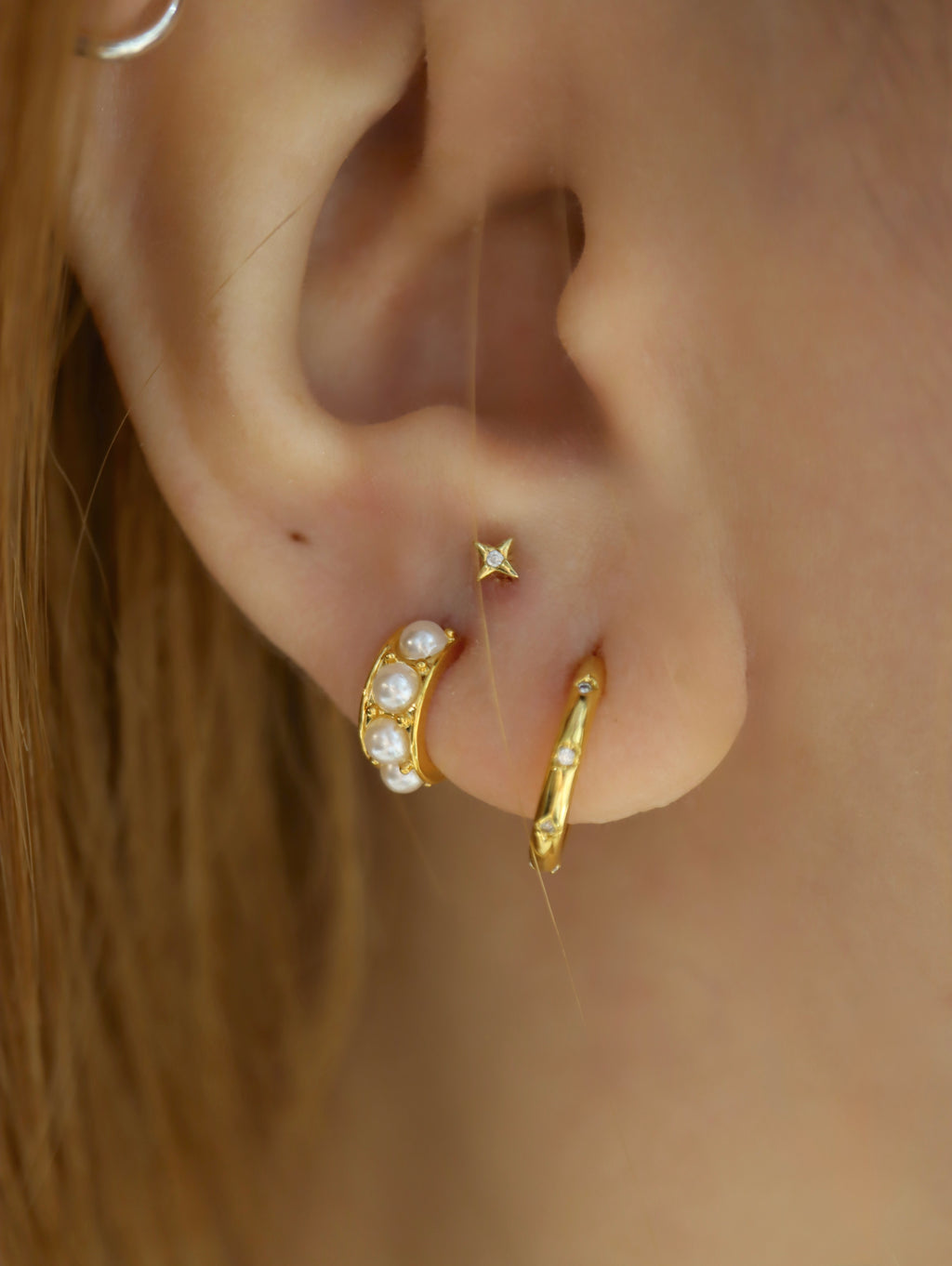 Pearl stud earrings