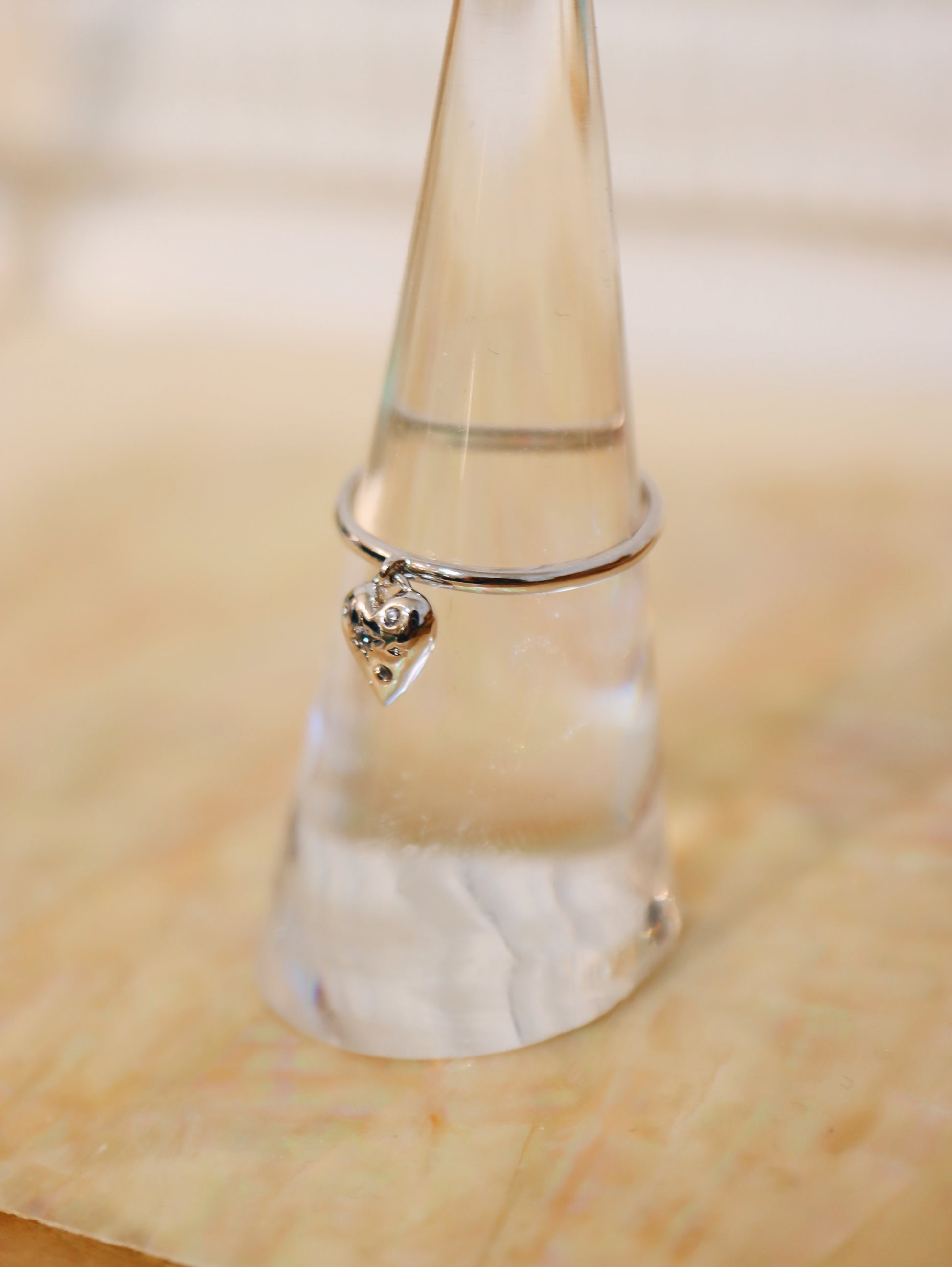 Drop cz heart open size ring