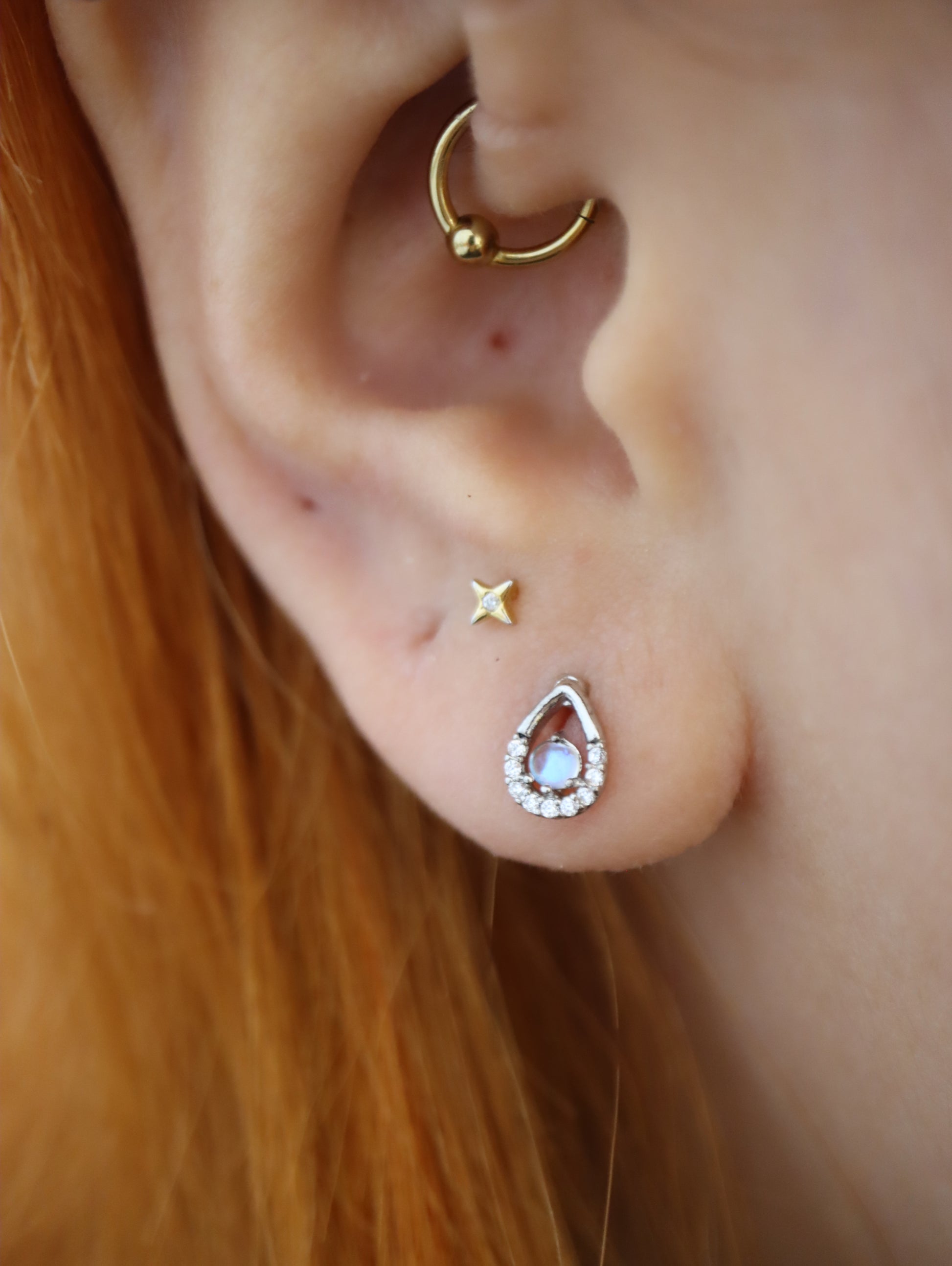 Teardrop cz stud piercing 316L earring
