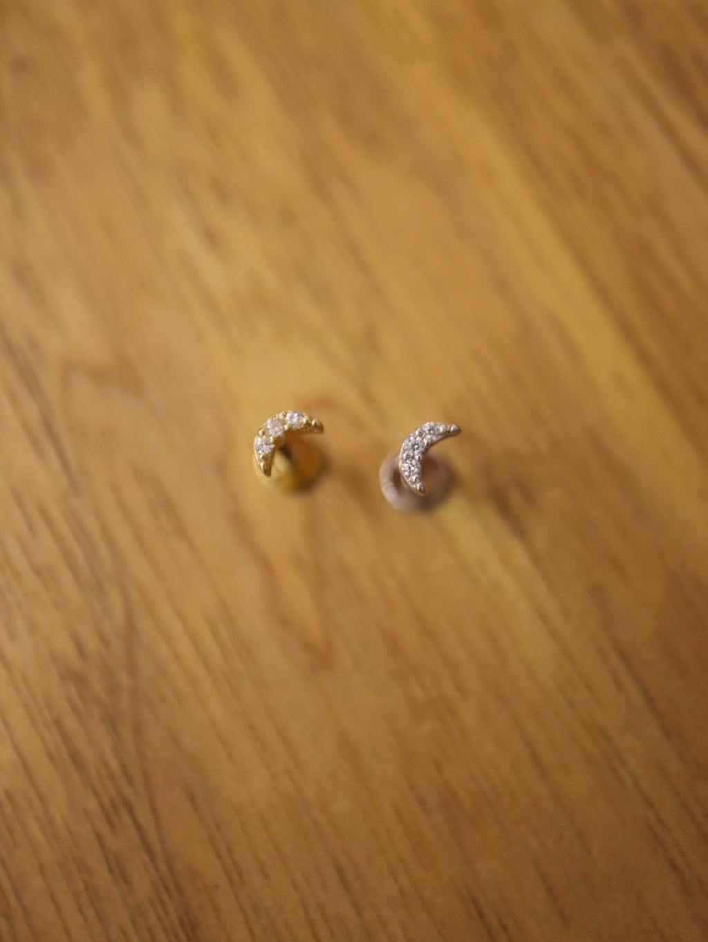 Mini crescent flat back 925 silver piercing