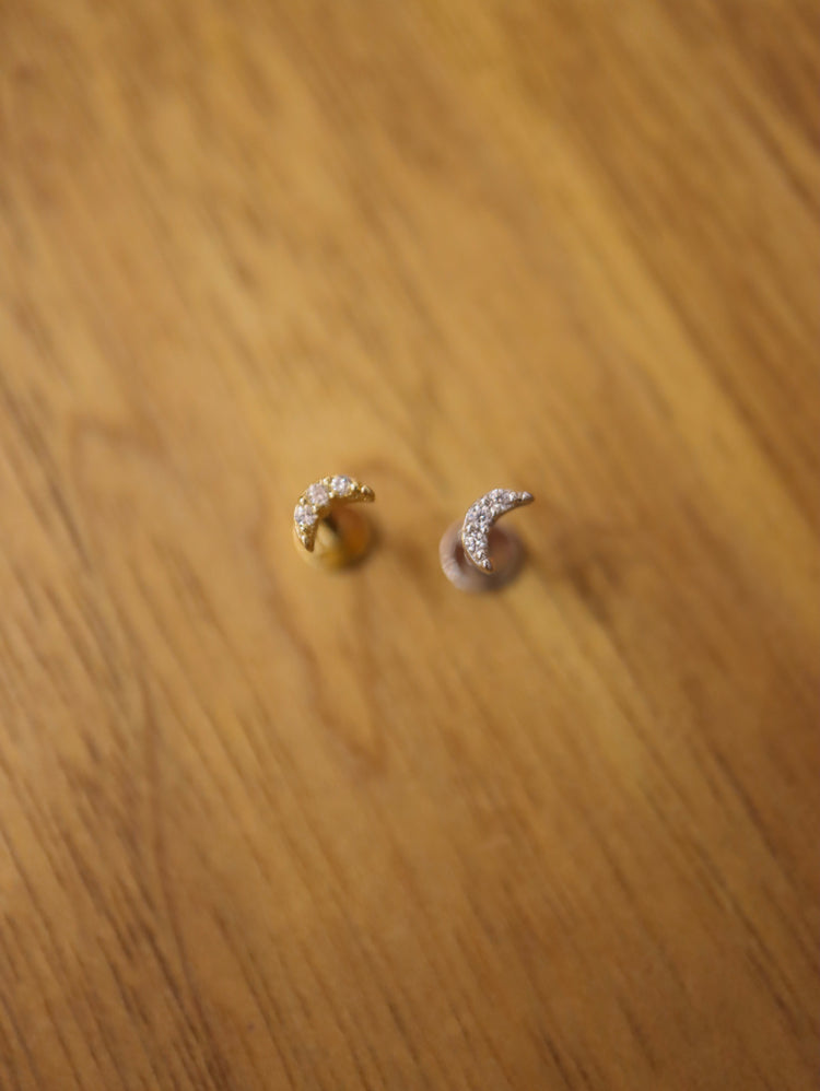 Mini crescent flat back 925 silver stud (1pc)