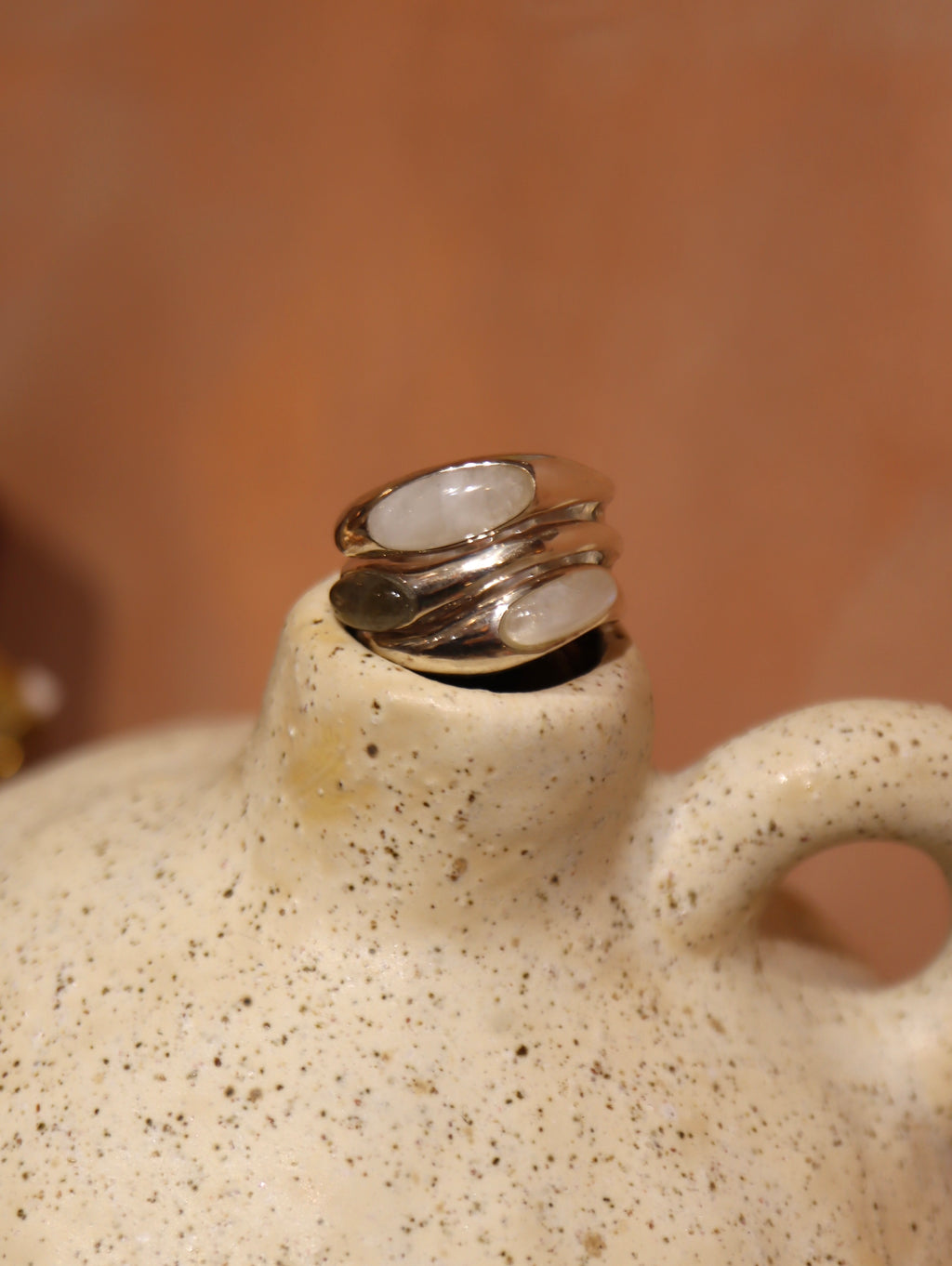 Wavy gemstone 925 statement ring