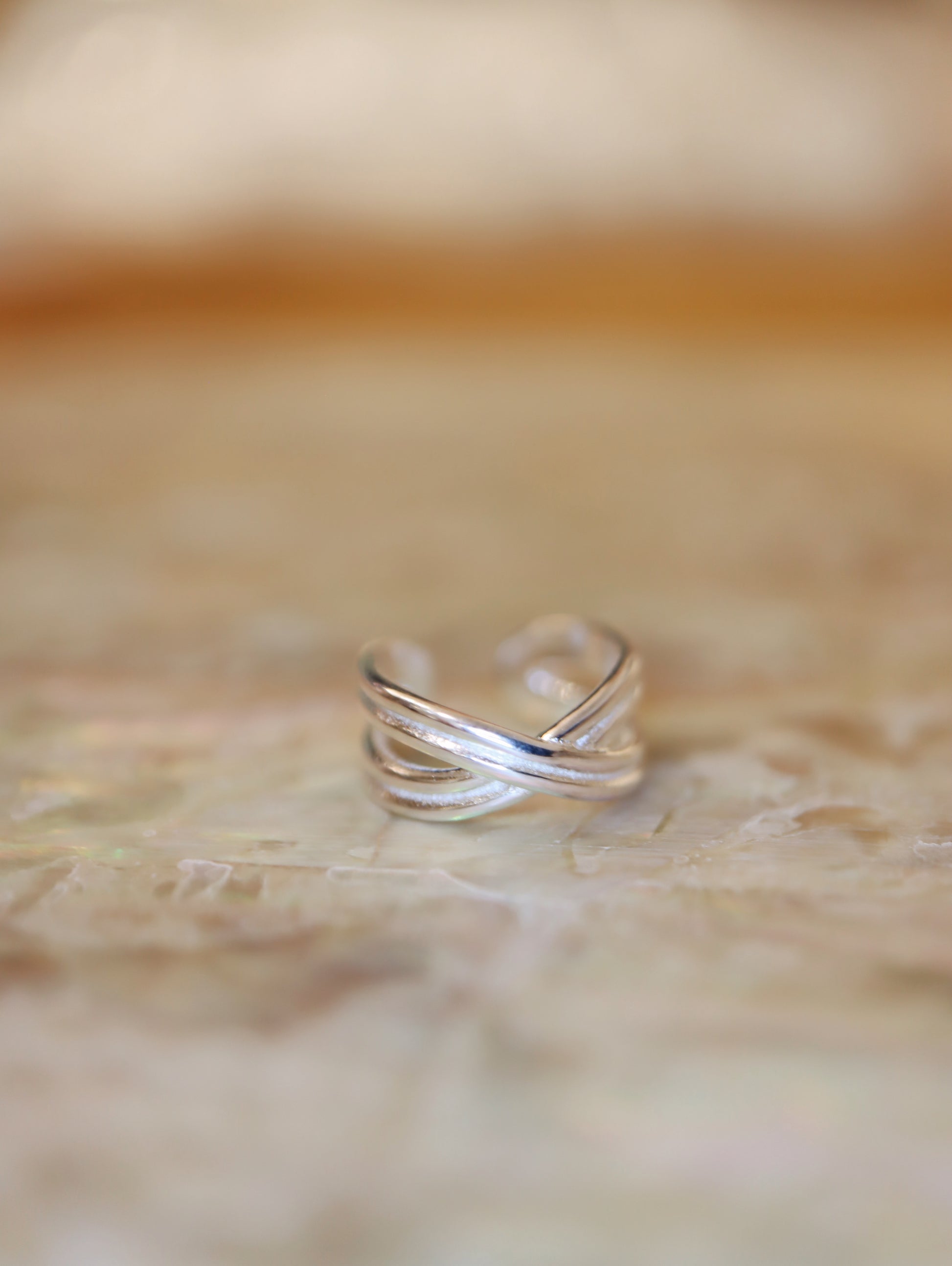 Crisscross 925 silver Earcuff