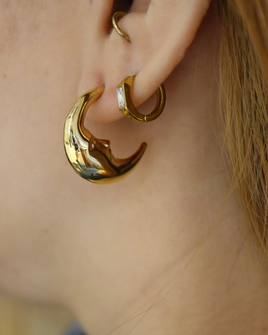 Crescent 🌙 moon earrings