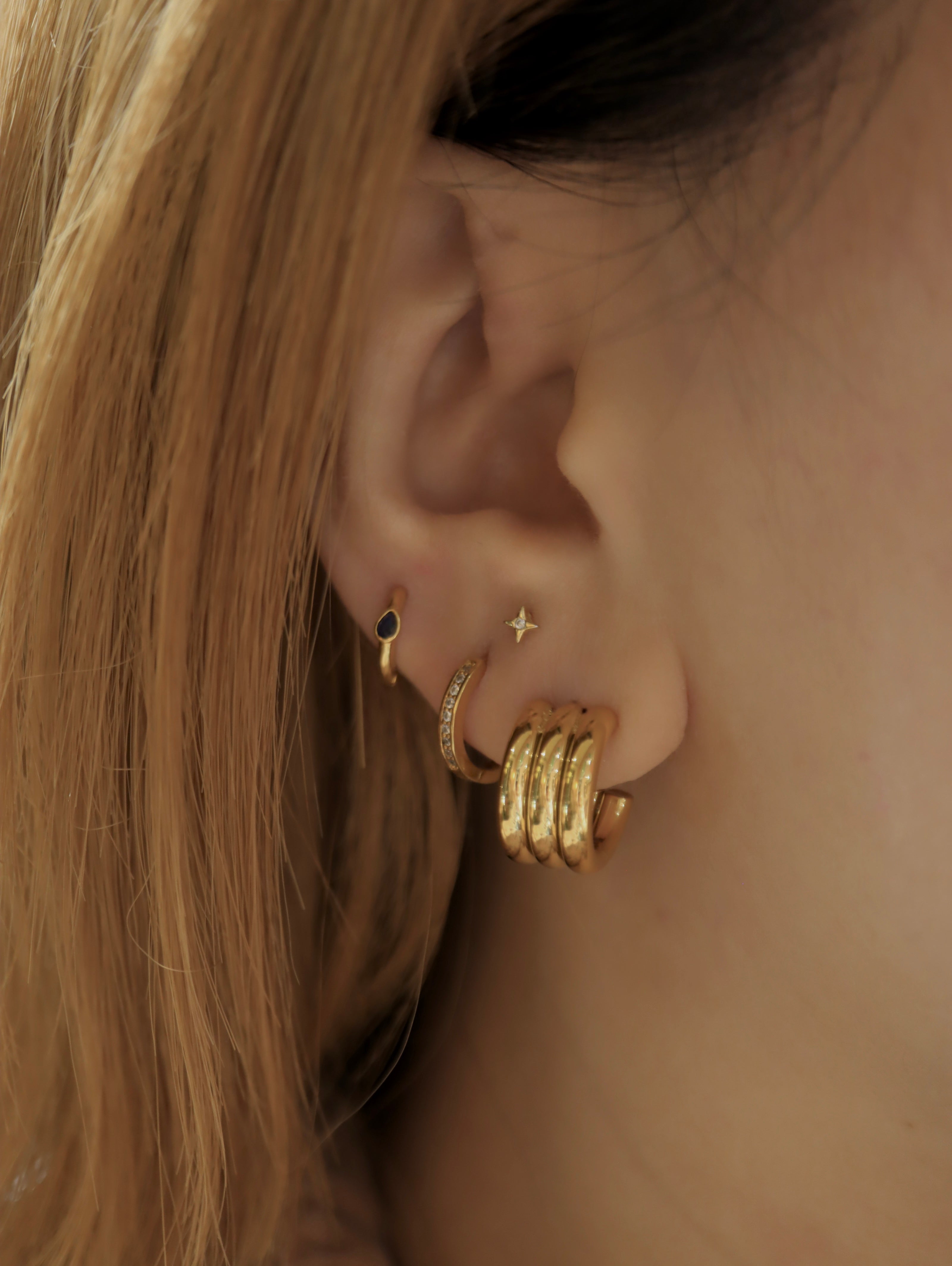 Stainless steel flat earrings