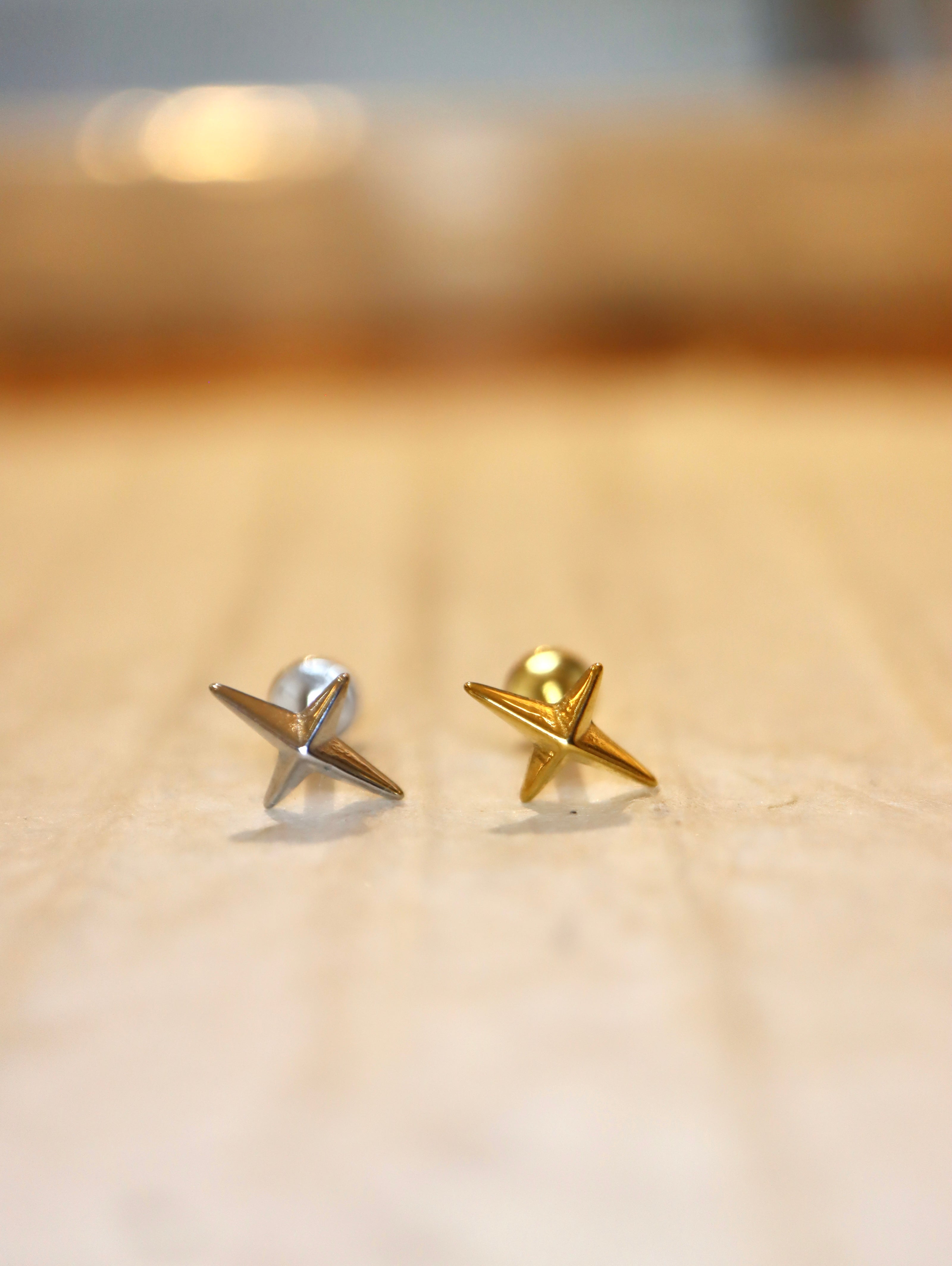 Cross stainless steel threadless flat back piercing