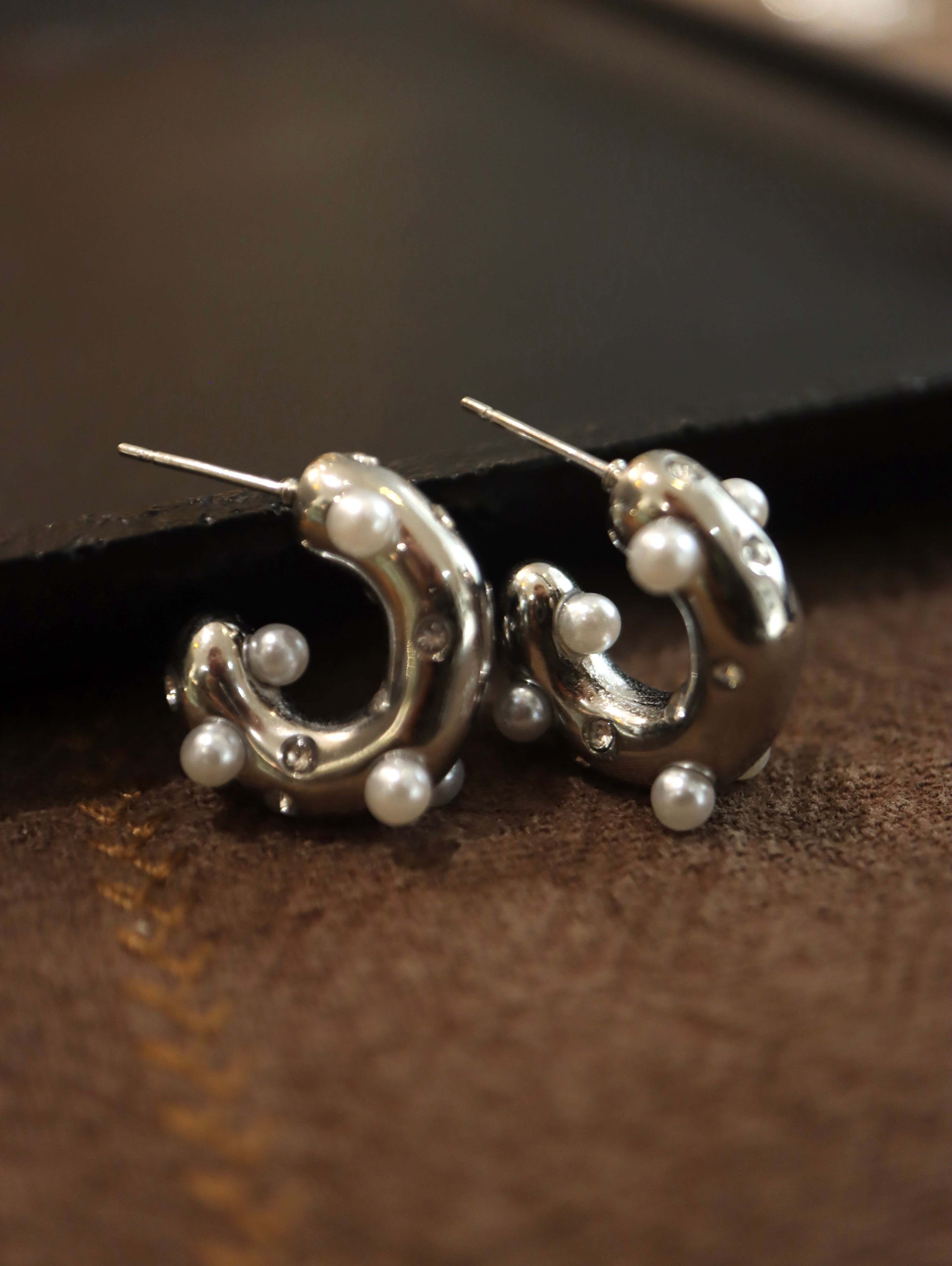 Pearl stud stainless steel earrings