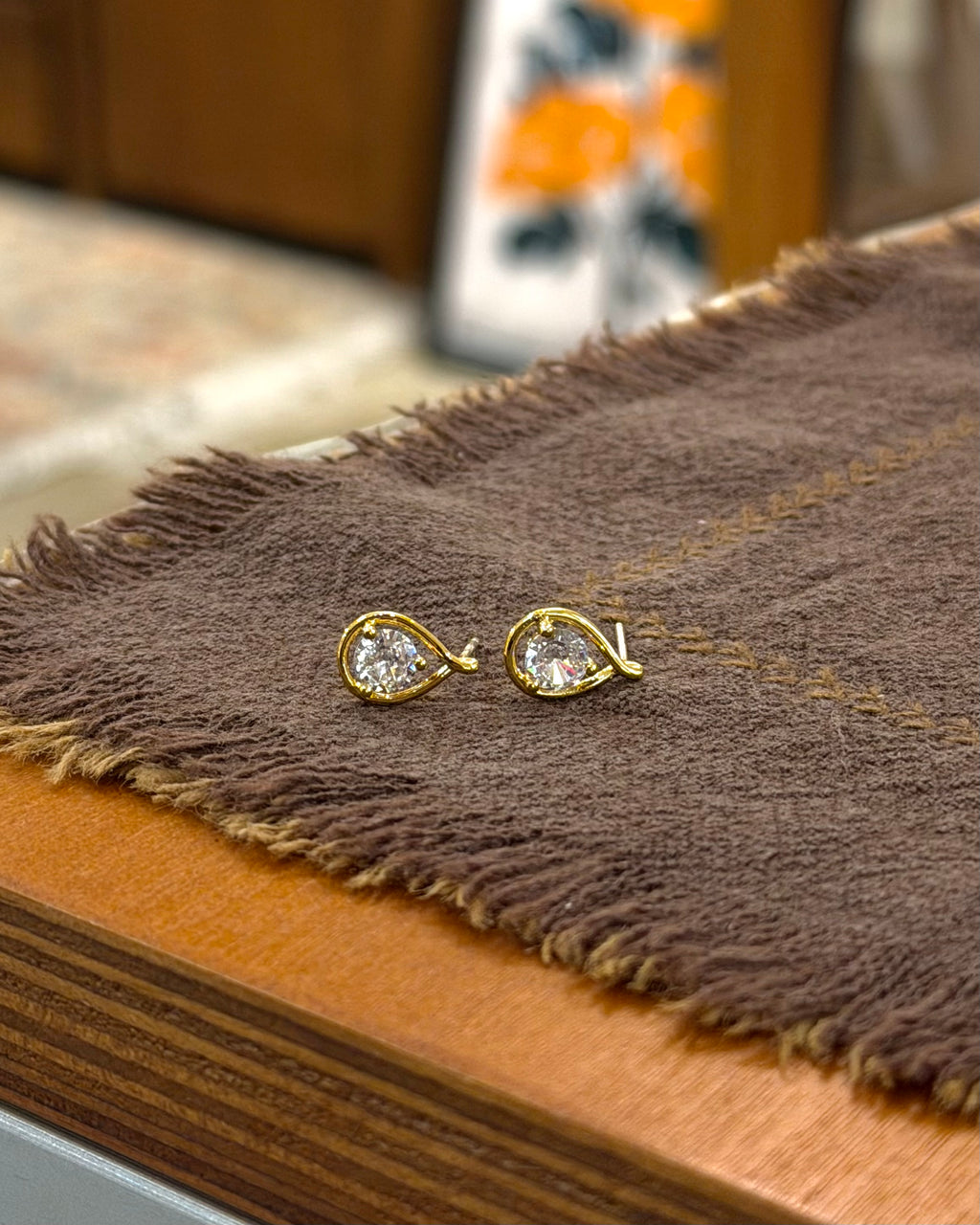 Water drop cz earrings