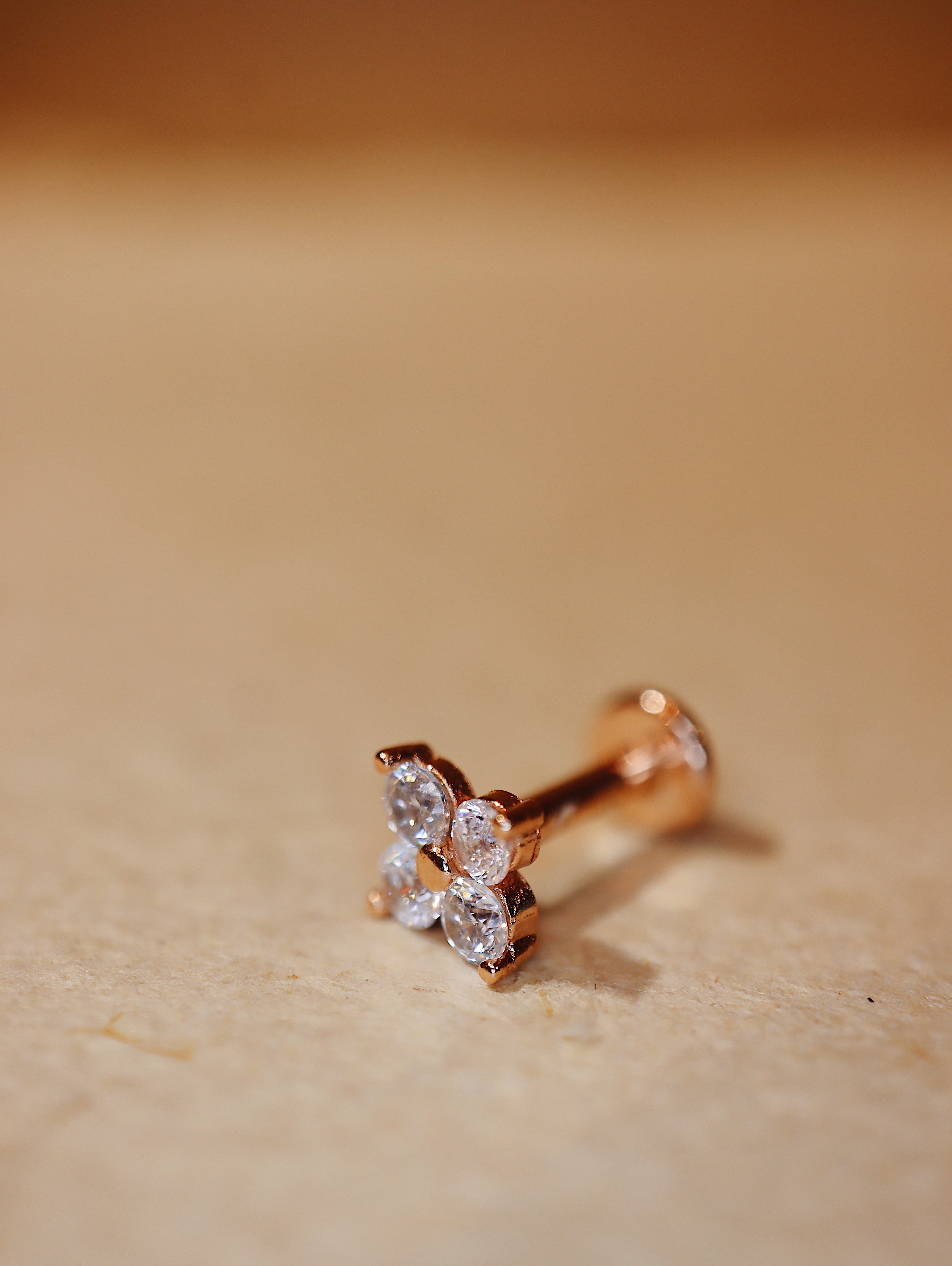 Push-pin stud flat back earring