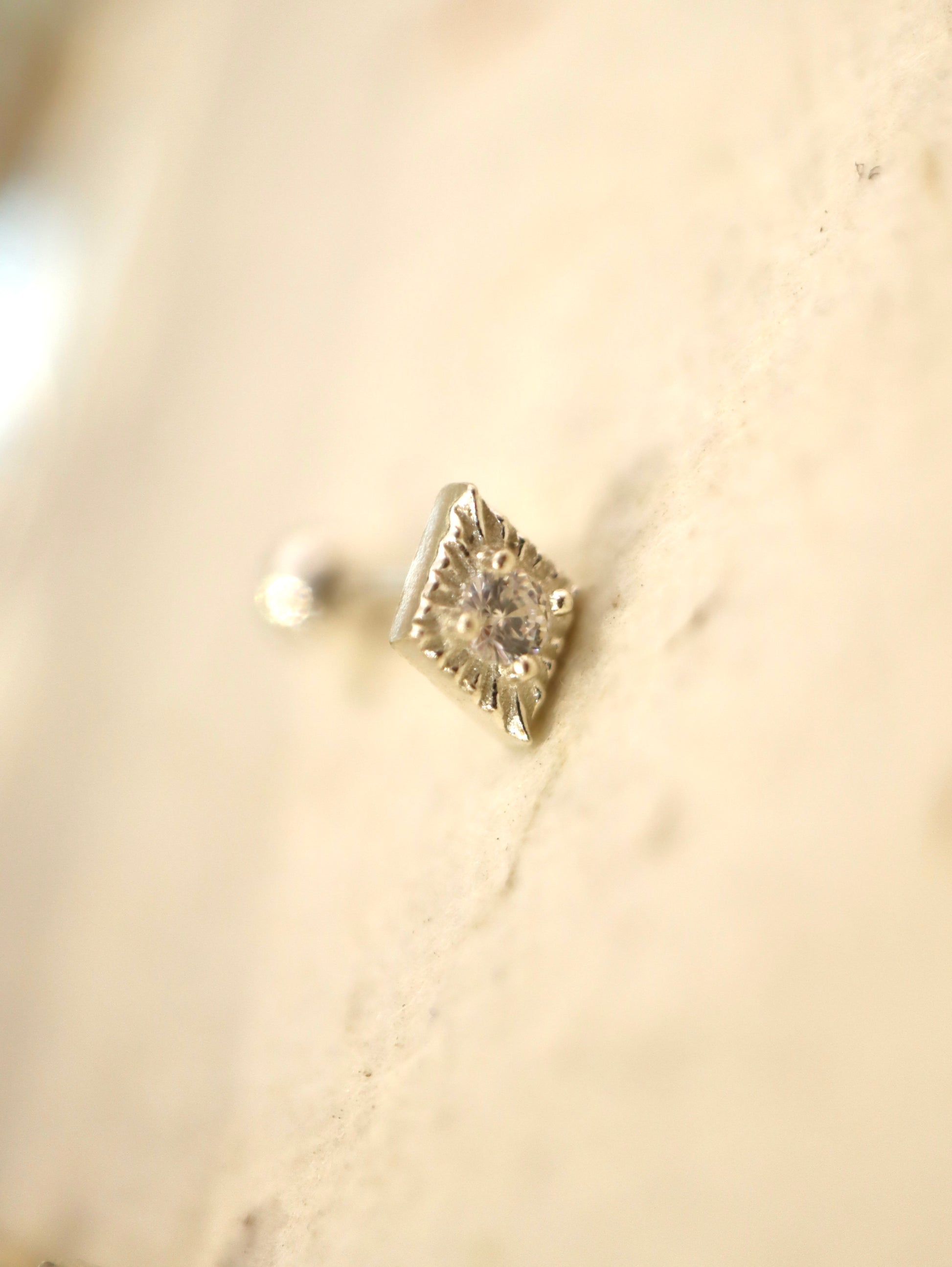 Ray burst stud 925silver earring piercing