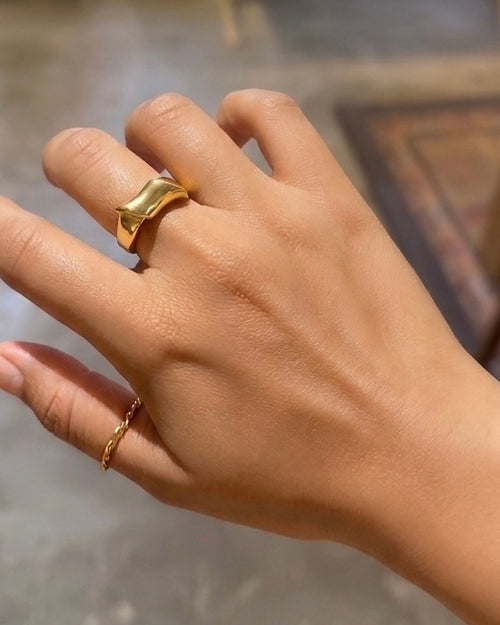 Apex stainless steel ring