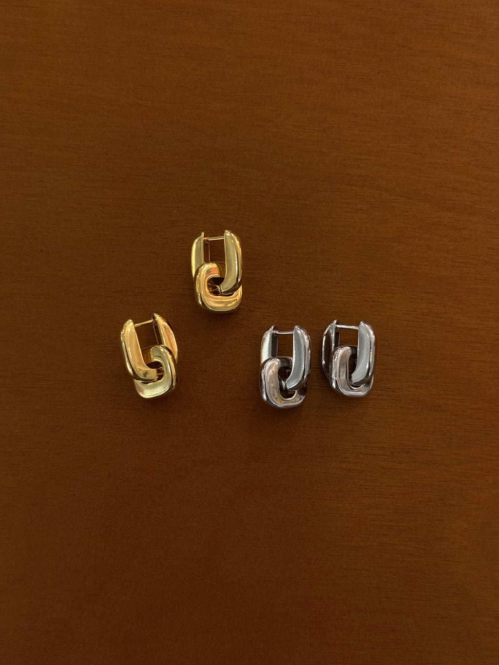 Interlock earrings