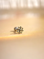 Lilia Open-Petal Stud Unisex Surgical Steel earring (1pc)