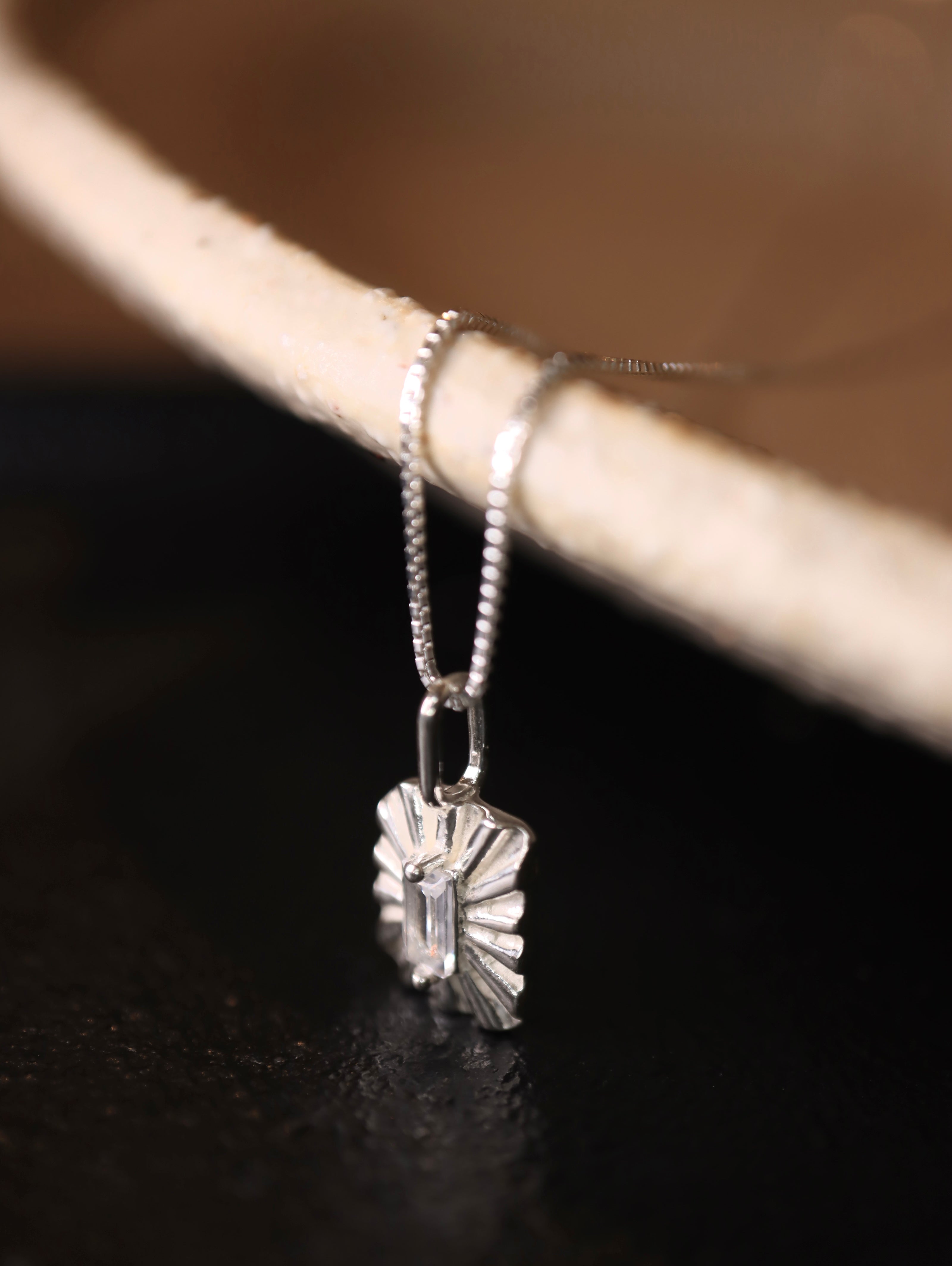 Stella Sunburst Pendant 925 Silver Necklace