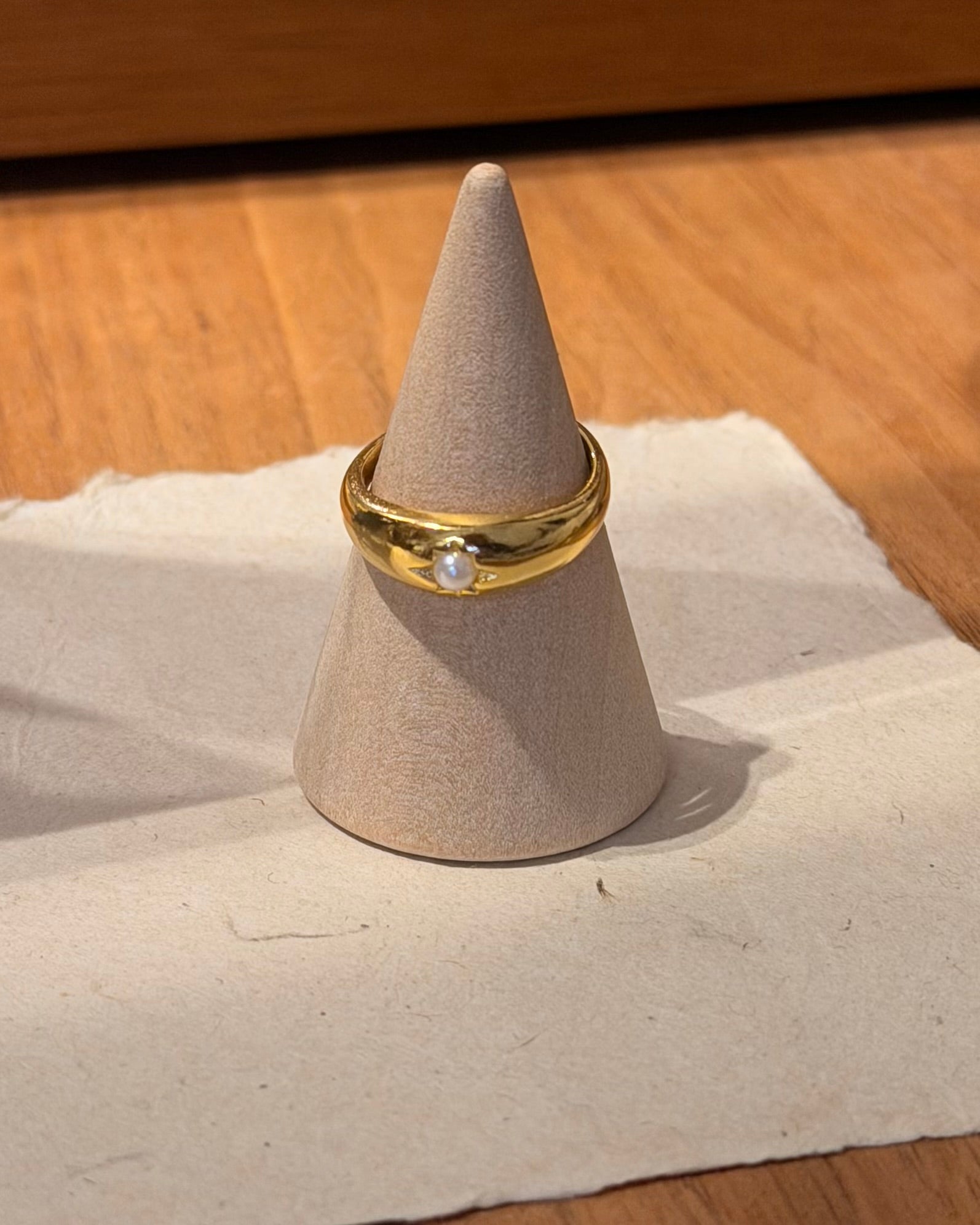 Open size stud pearl ring