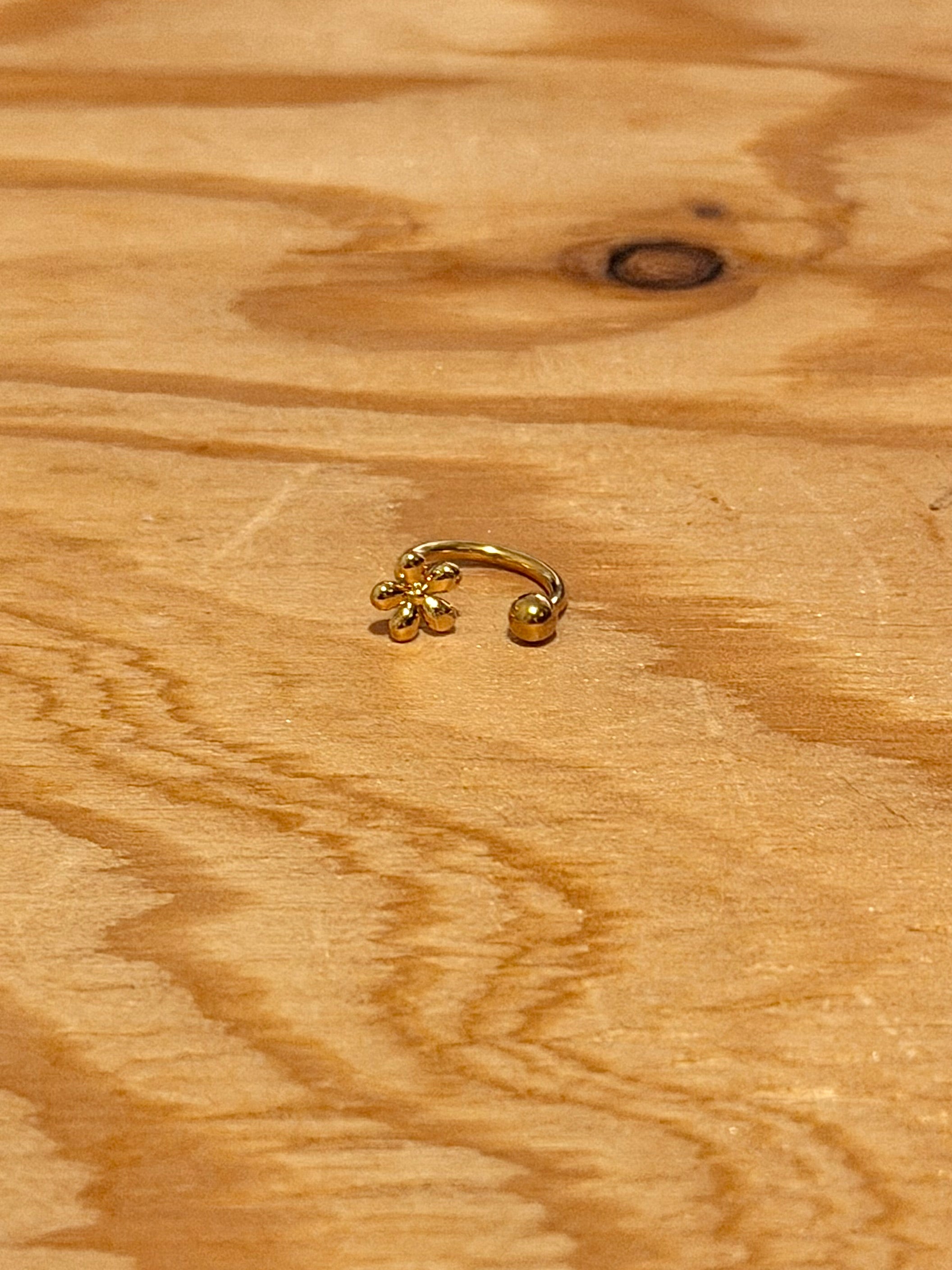 Lobe Blossom Circular Barbell Earring (1pc)